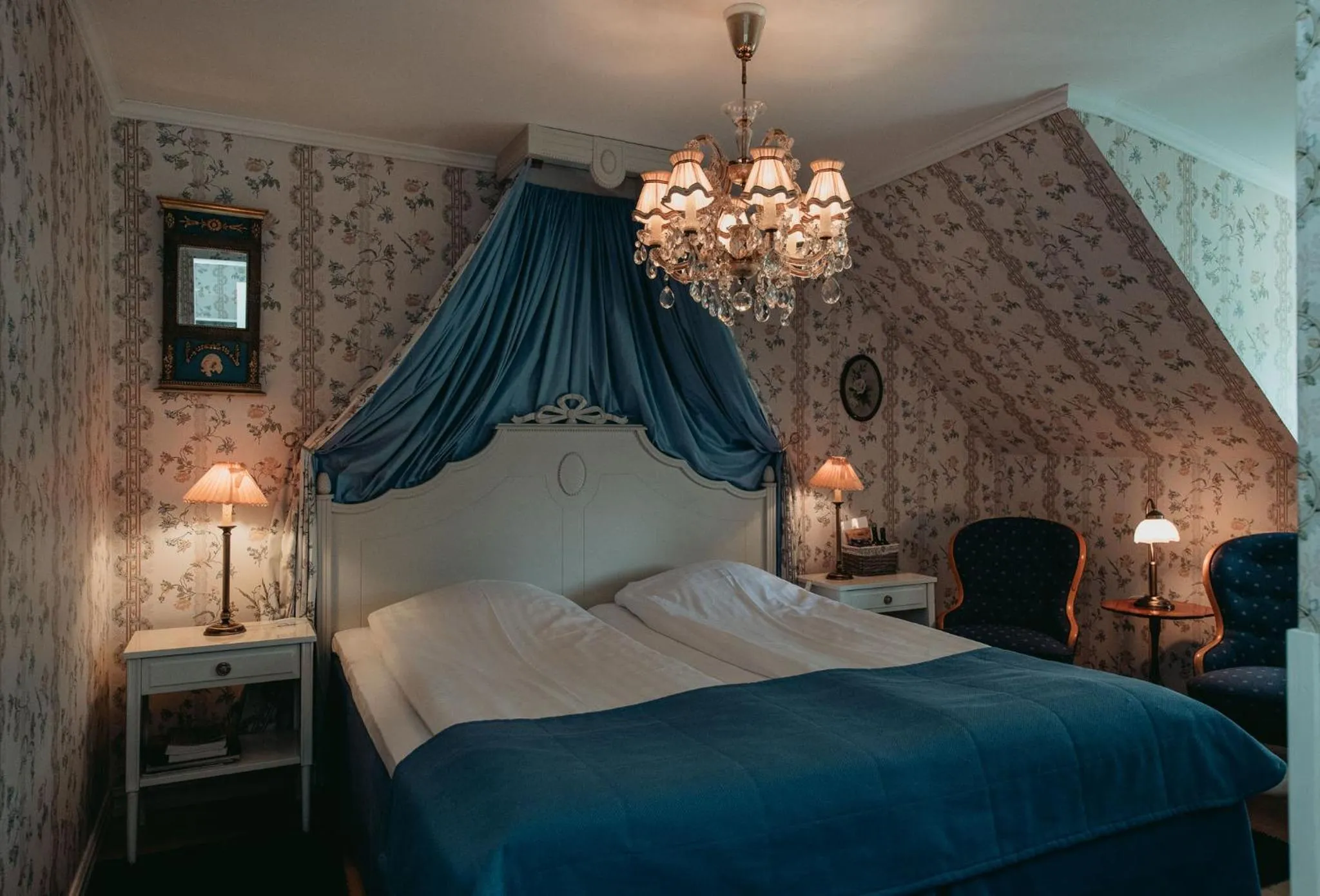 Photo of the whole room, Bed in Toftaholm Herrgård