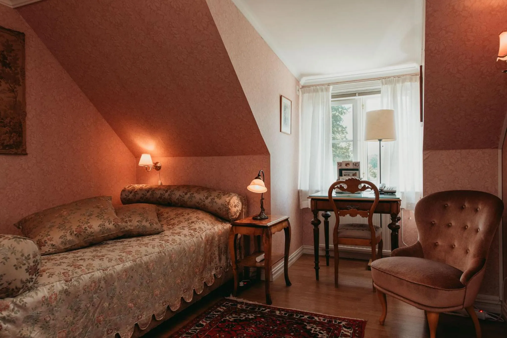 Photo of the whole room, Bed in Toftaholm Herrgård