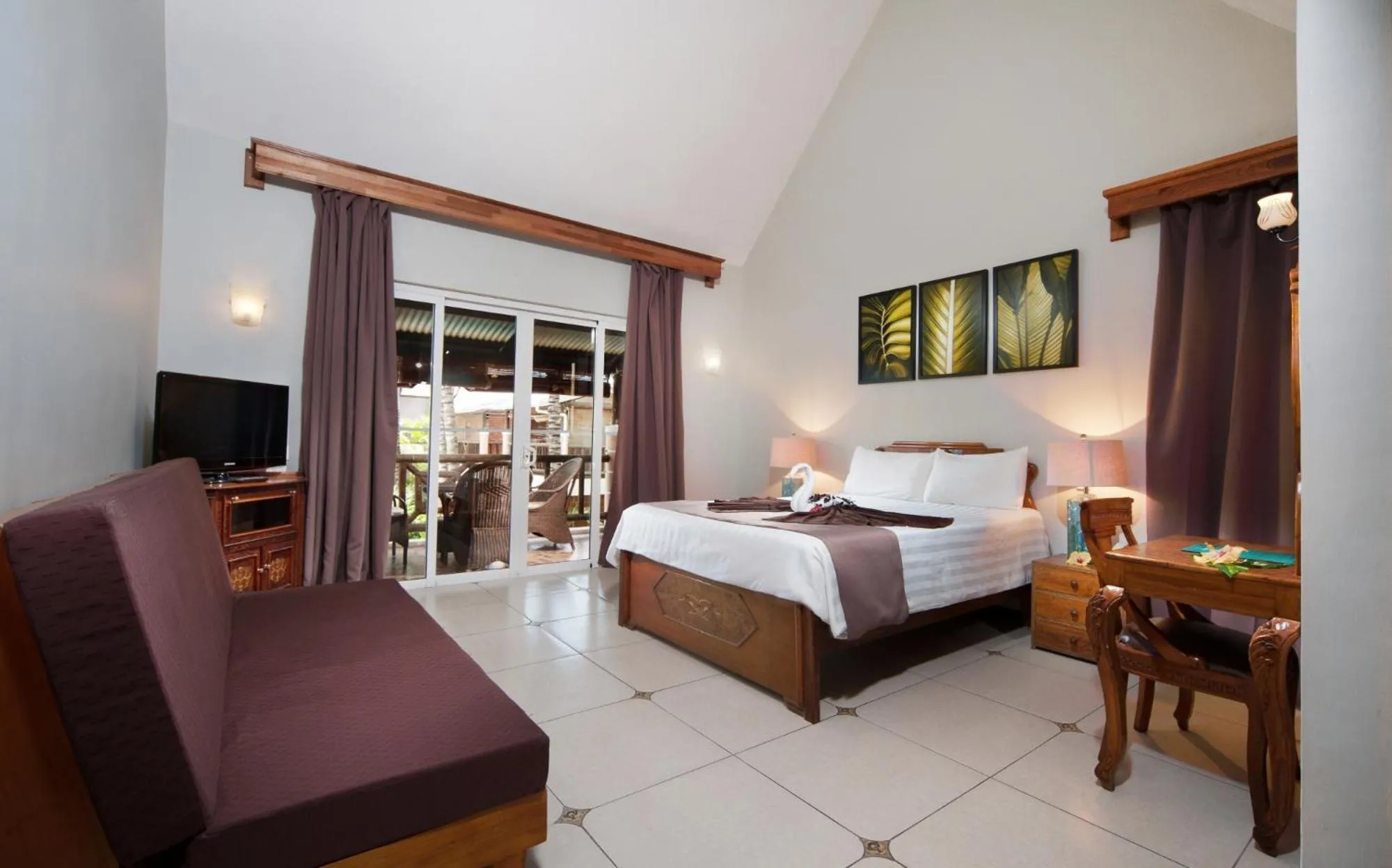 Photo of the whole room, Bed in Le Palmiste Resort & Spa