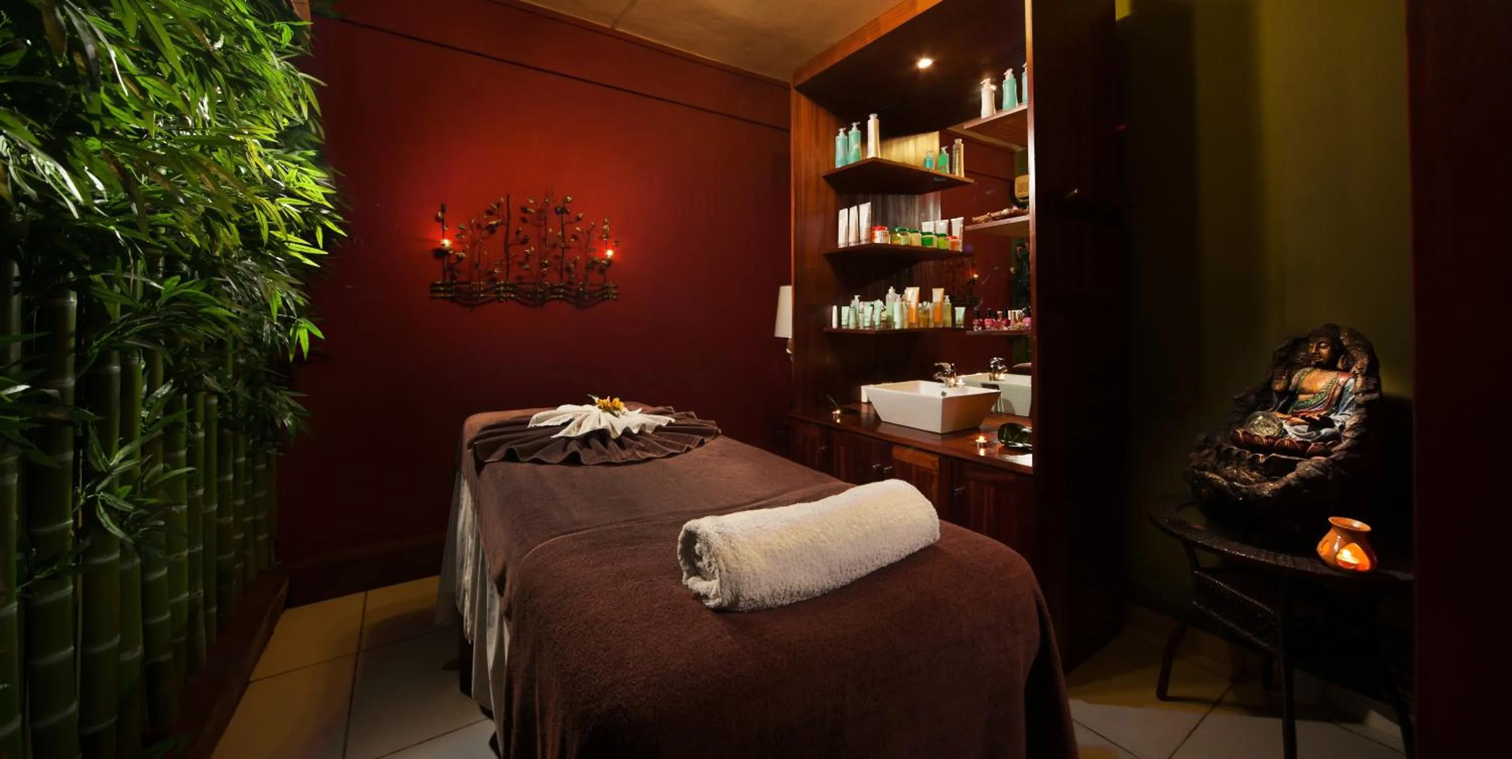 Massage in Le Palmiste Resort & Spa