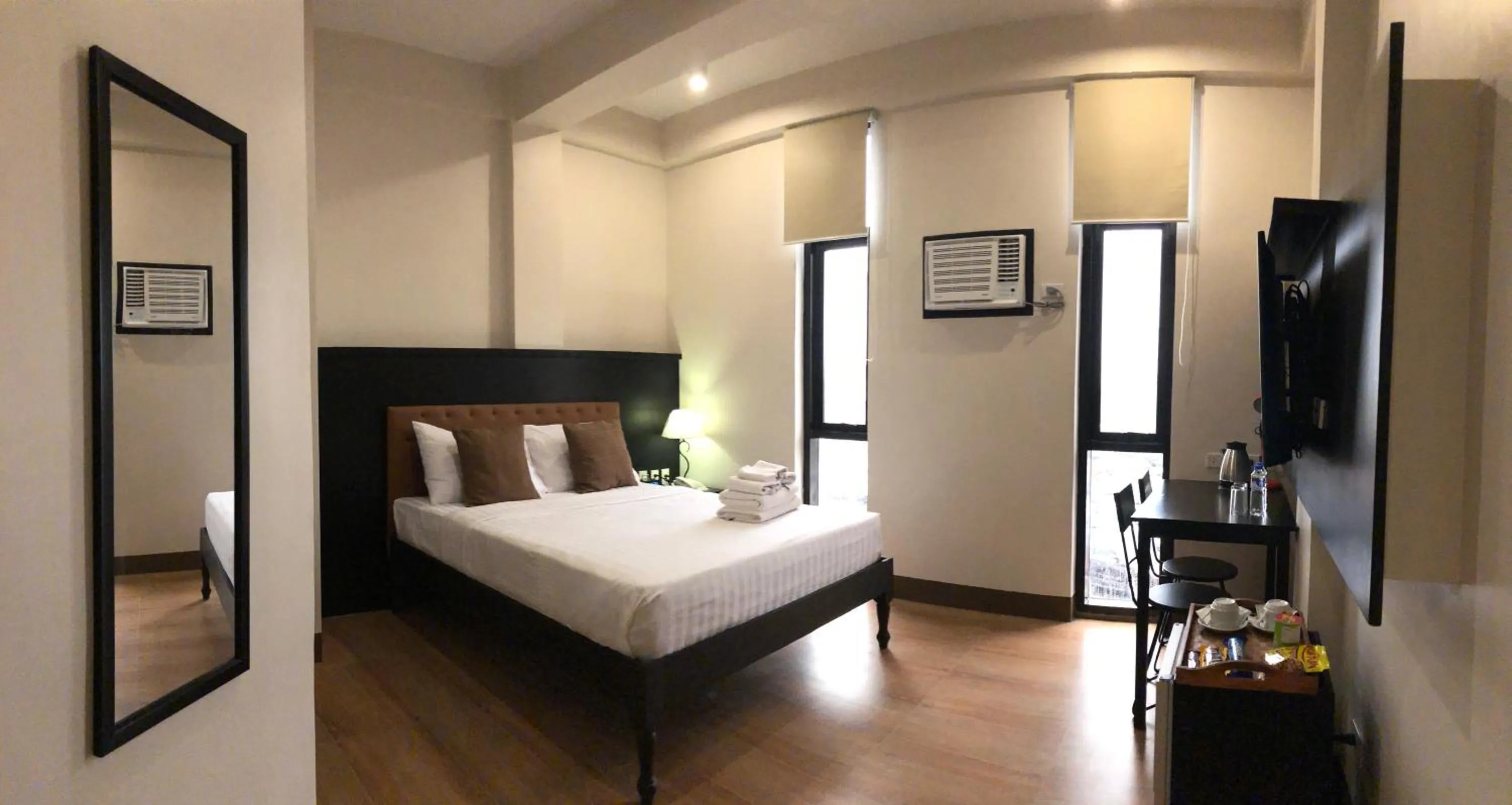 Photo of the whole room, Bed in Achievers Airport Hotel