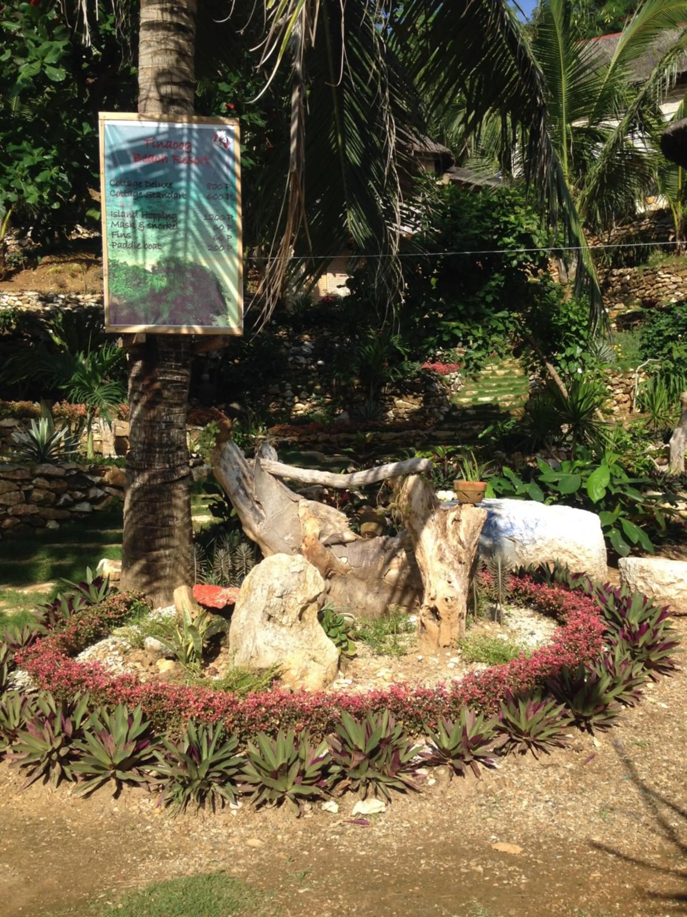 Tinaoog Beach Resort