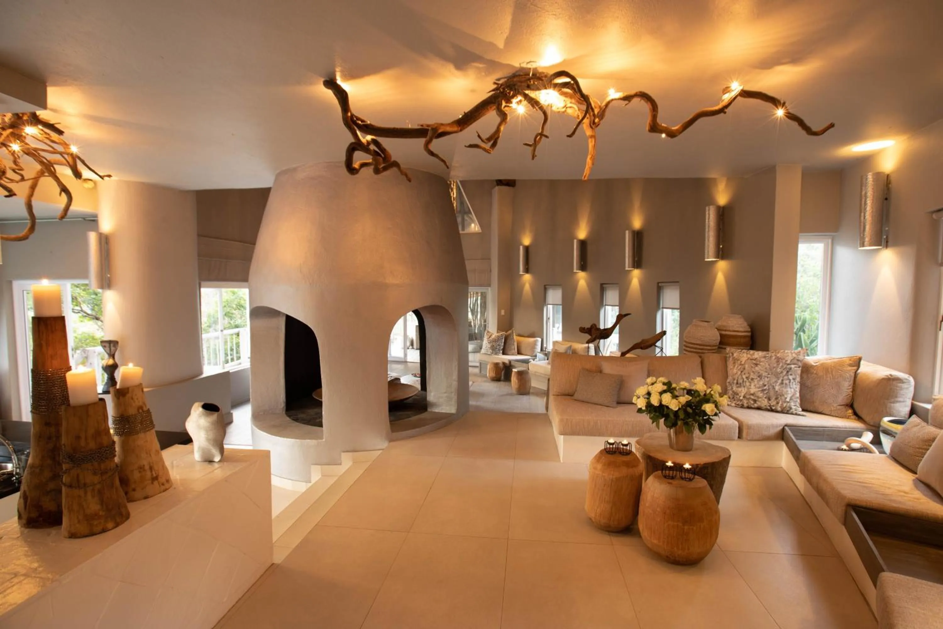 Lounge or bar in Clifftop Exclusive Safari Hideaway