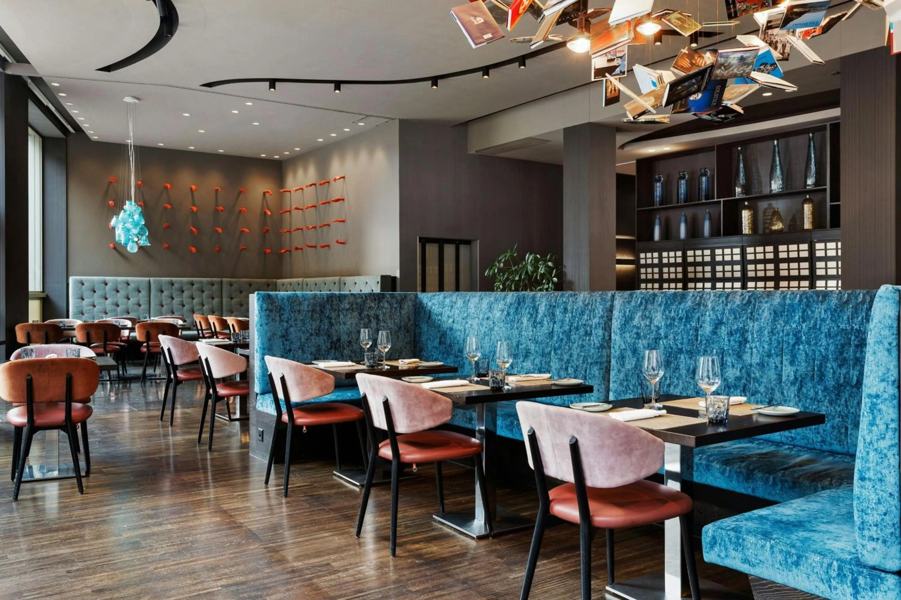 Restaurant/places to eat in Renaissance Zurich Tower Hotel