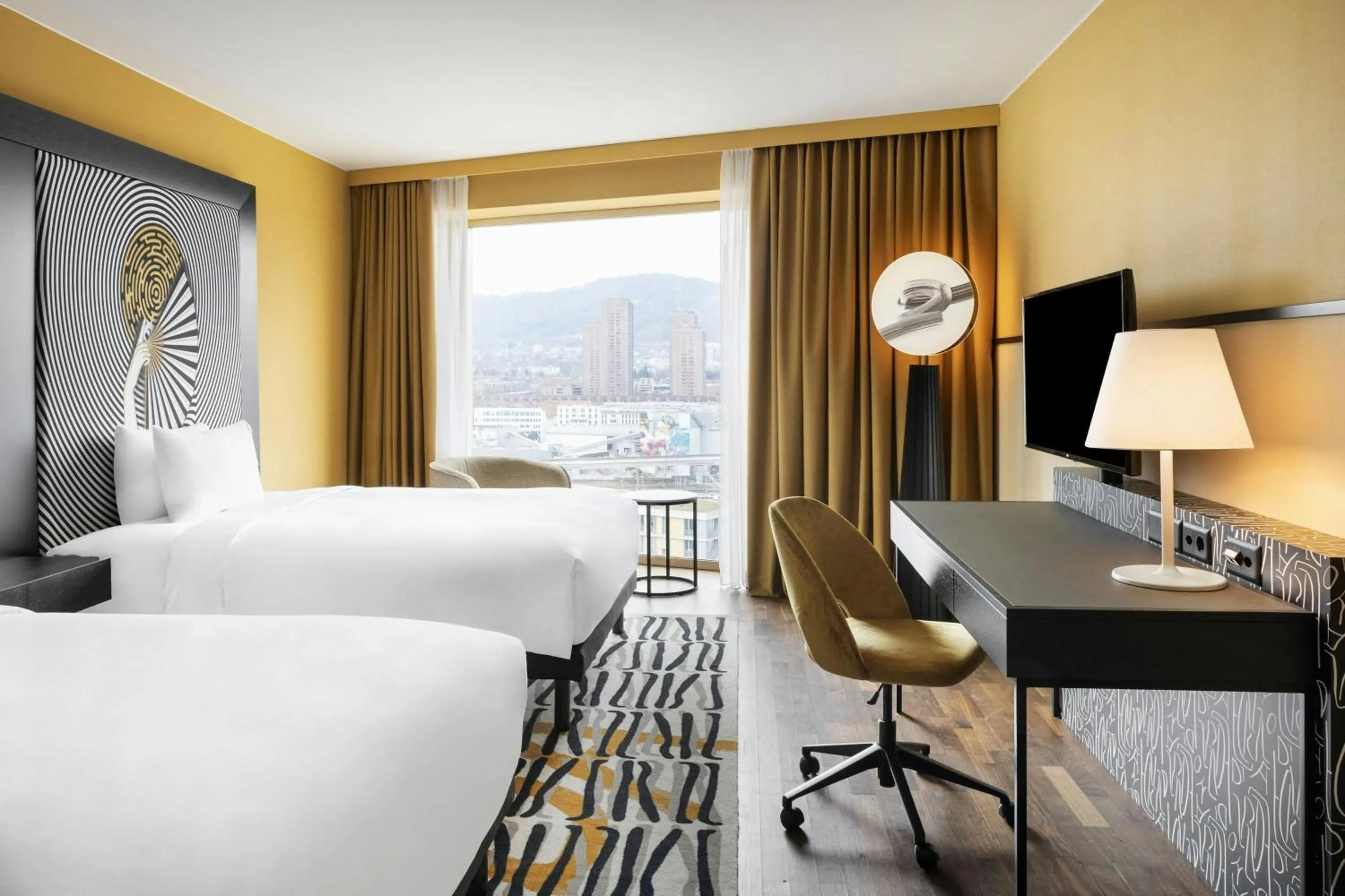 Photo of the whole room, Bed in Renaissance Zurich Tower Hotel