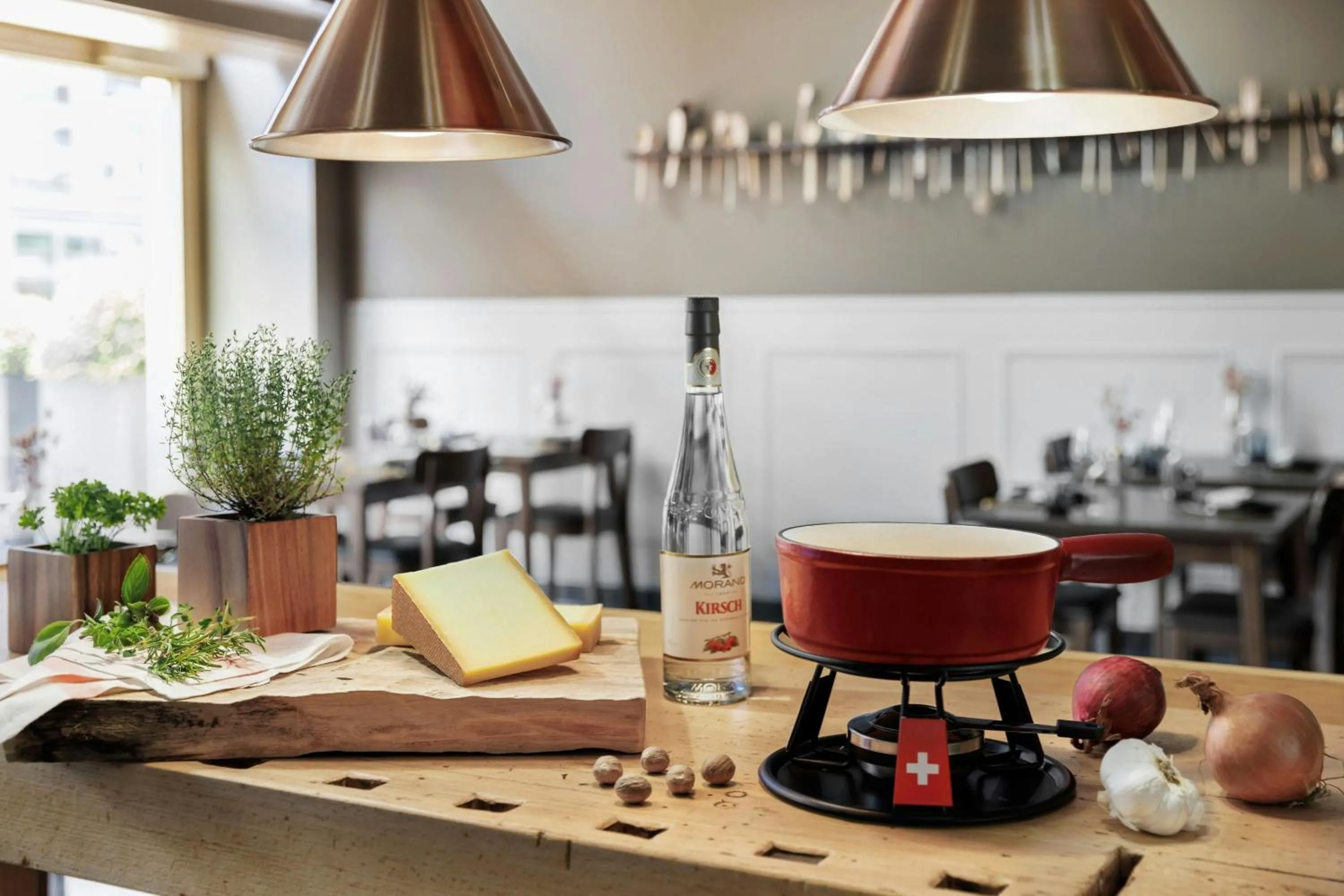 Restaurant/places to eat in Renaissance Zurich Tower Hotel