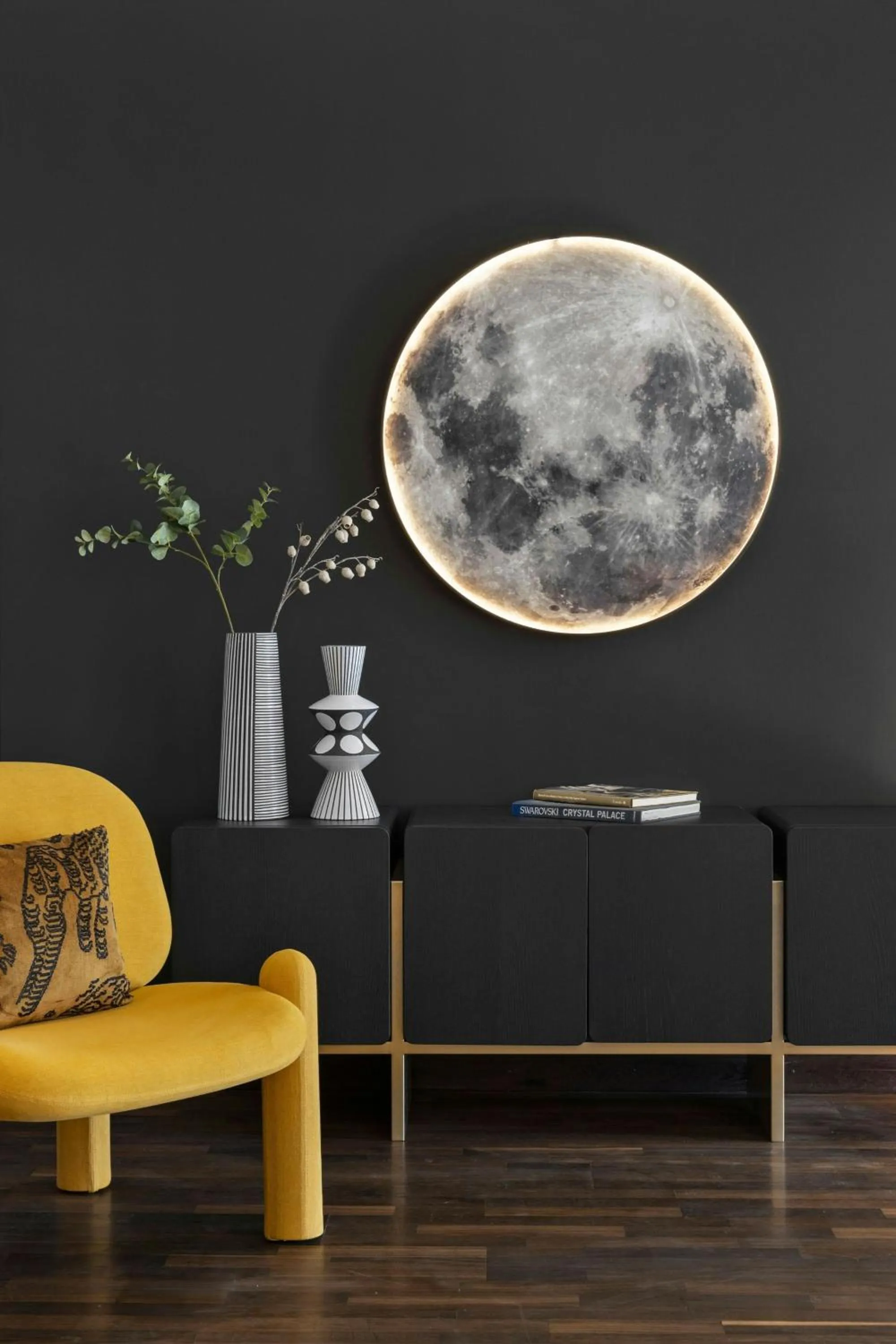 Photo of the whole room in Renaissance Zurich Tower Hotel