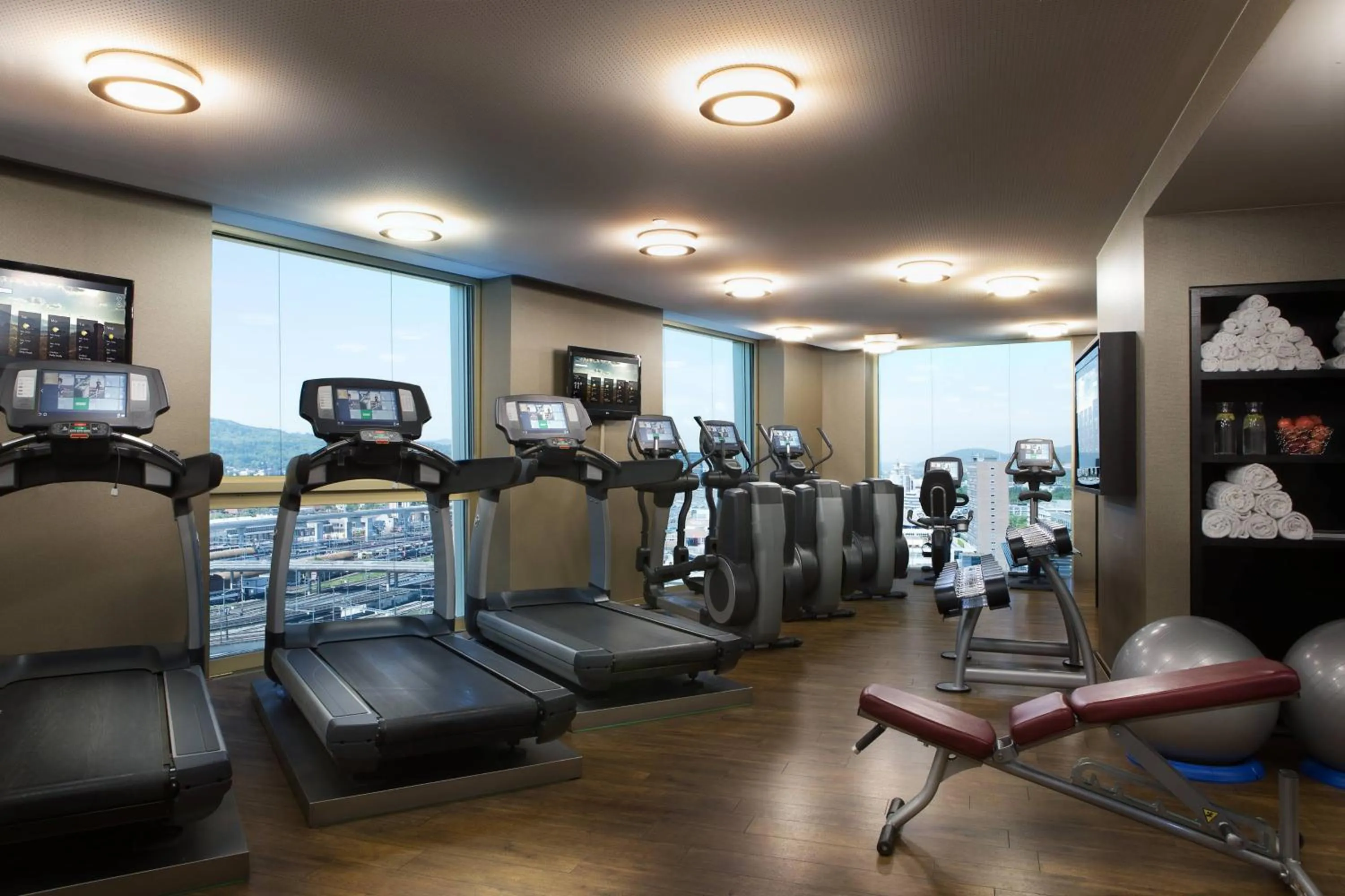 Fitness centre/facilities in Renaissance Zurich Tower Hotel