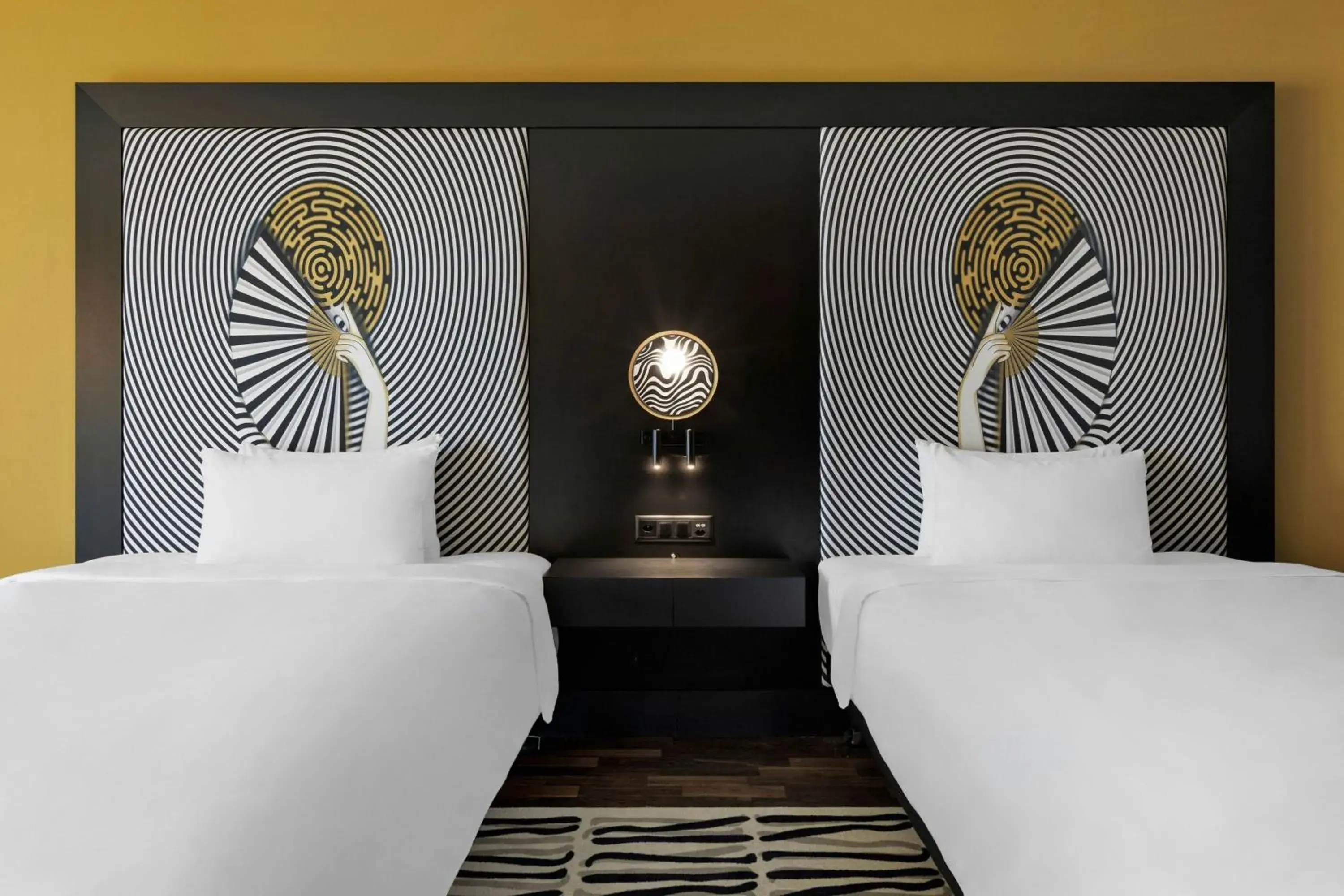 Comfort Double Room in Renaissance Zurich Tower Hotel Comfort Double Room in Renaissance Zurich Tower Hotel