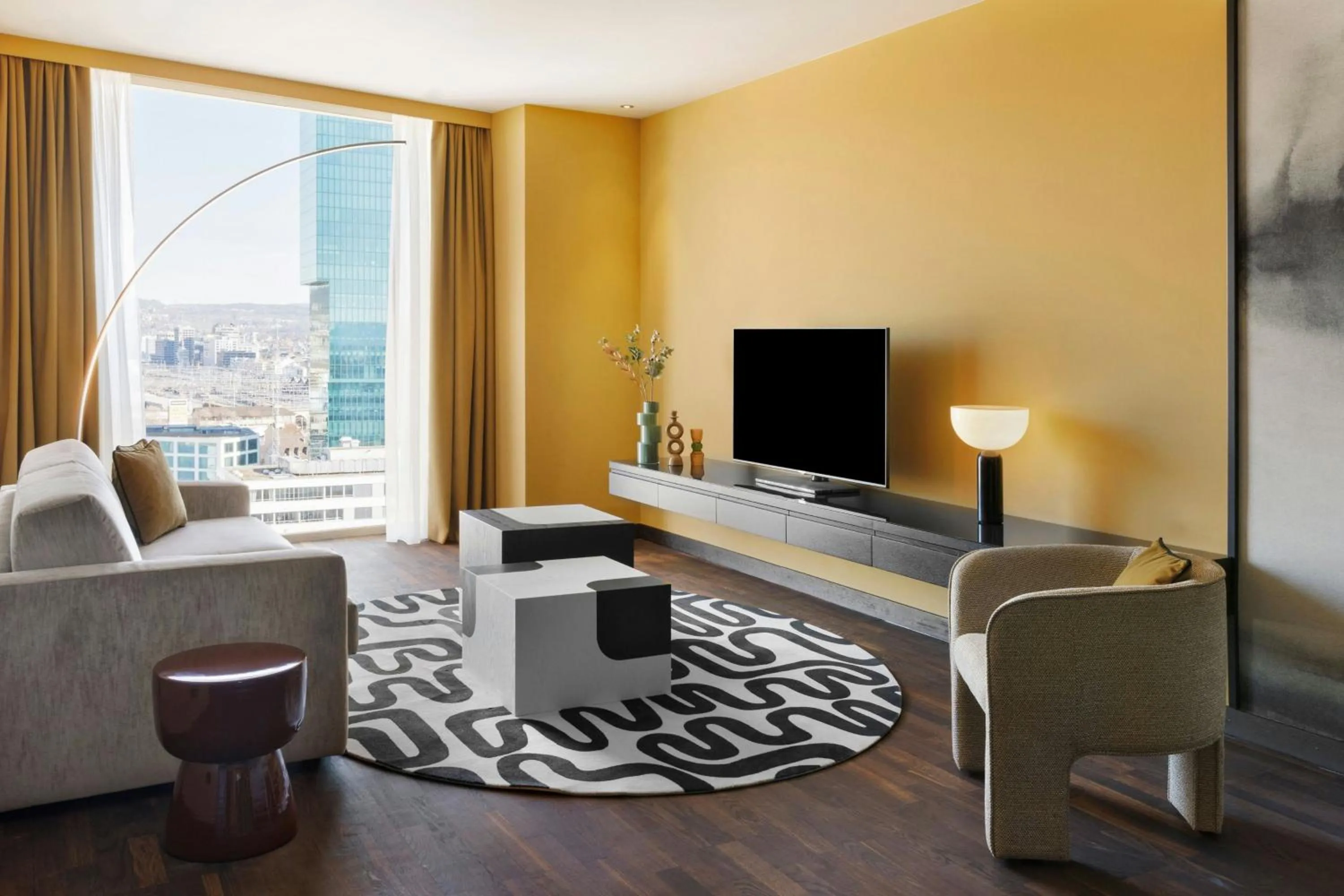 Photo of the whole room in Renaissance Zurich Tower Hotel