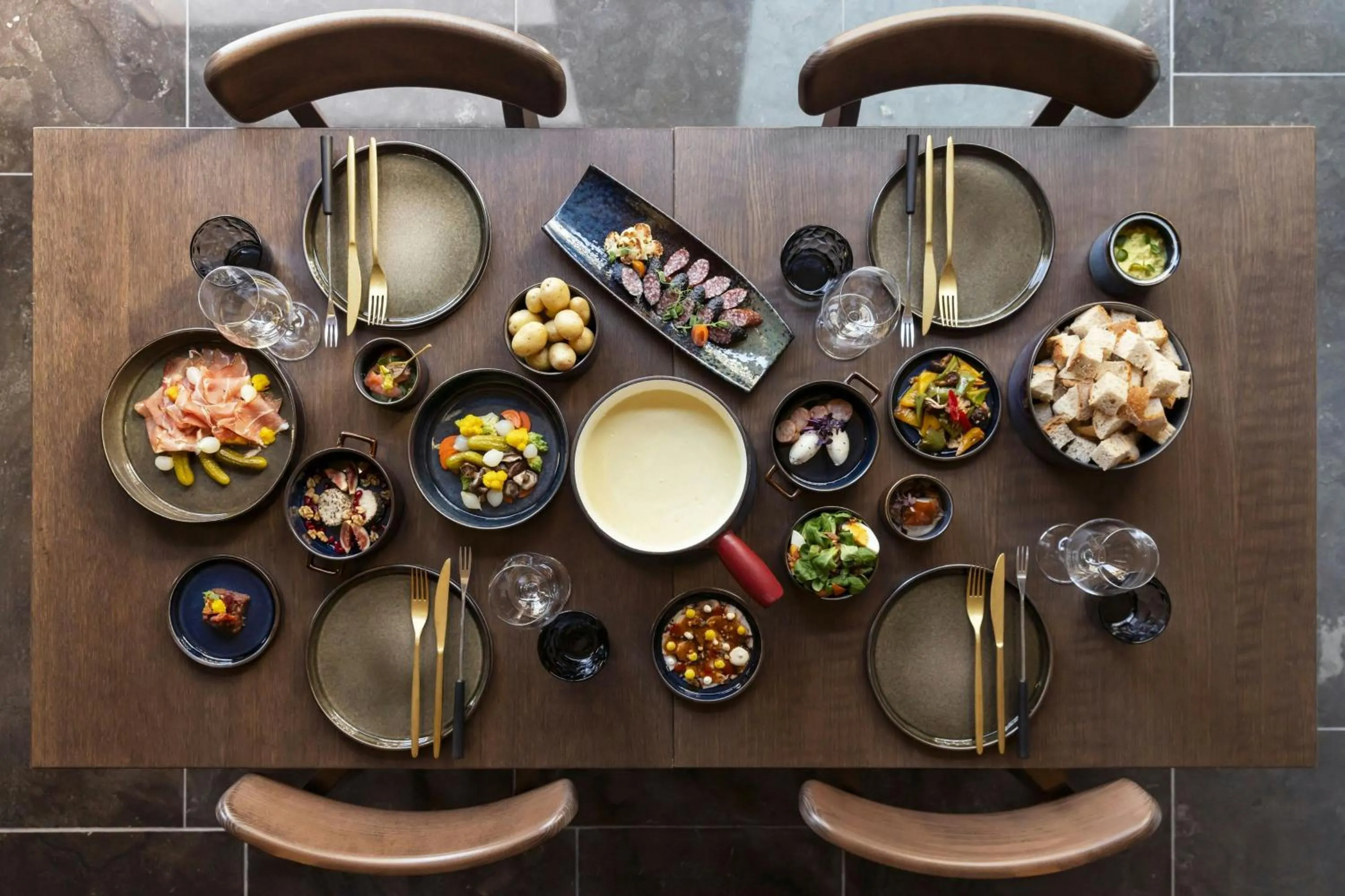 Restaurant/places to eat in Renaissance Zurich Tower Hotel