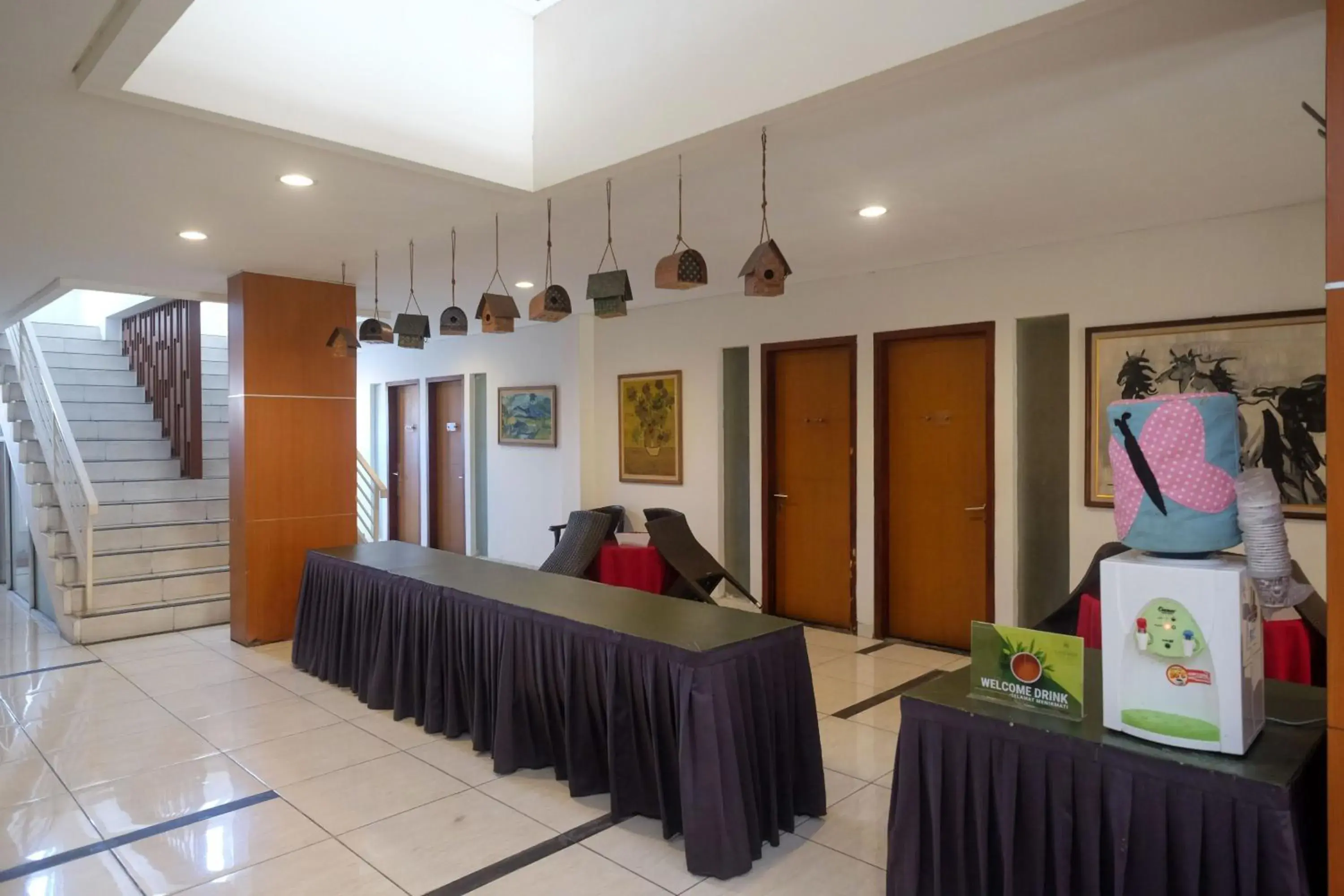 Property building in Sans Hotel Prime Cailendra Yogyakarta by RedDoorz Property building in Sans Hotel Prime Cailendra Yogyakarta by RedDoorz