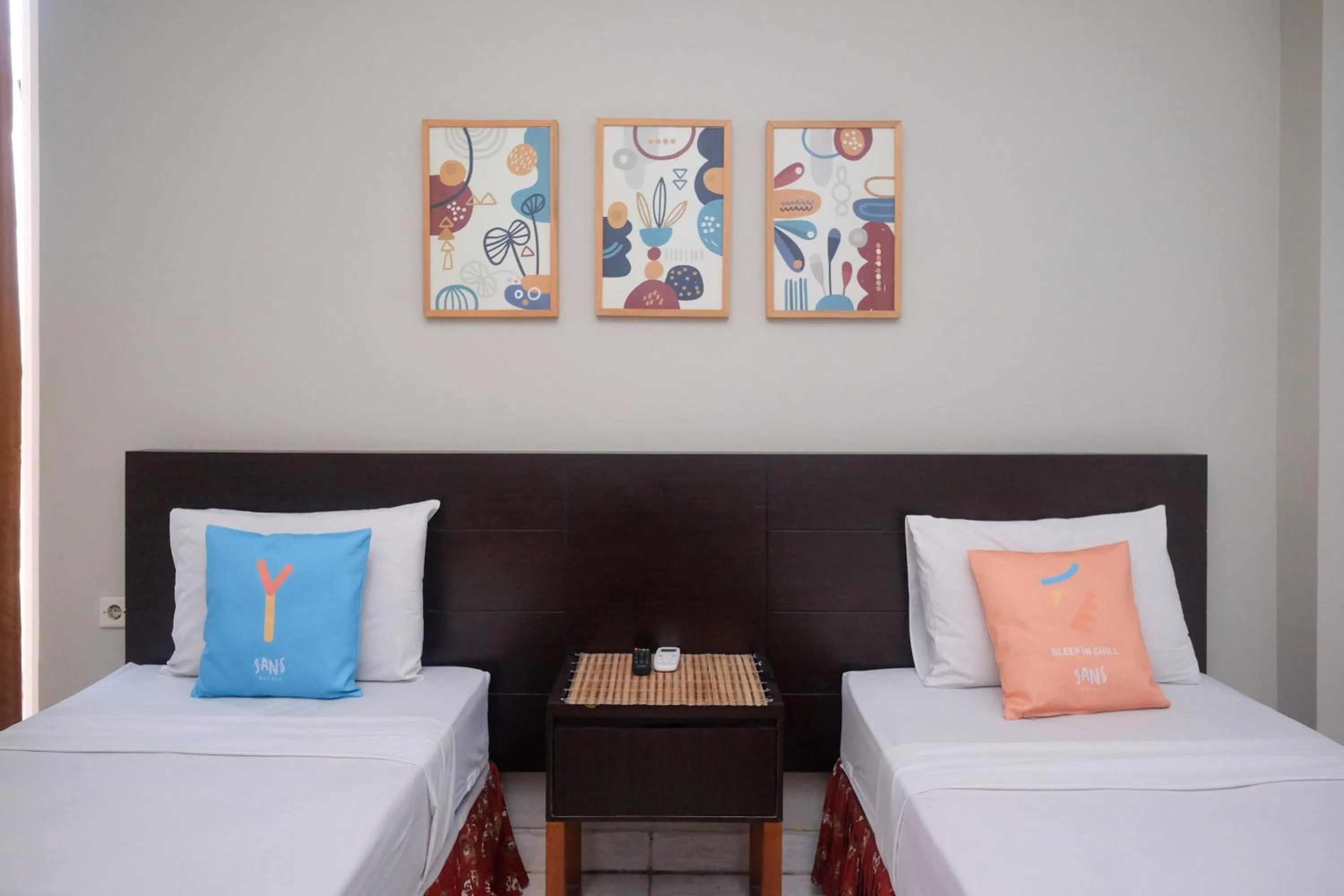 Bedroom, Bed in Sans Hotel Prime Cailendra Yogyakarta by RedDoorz