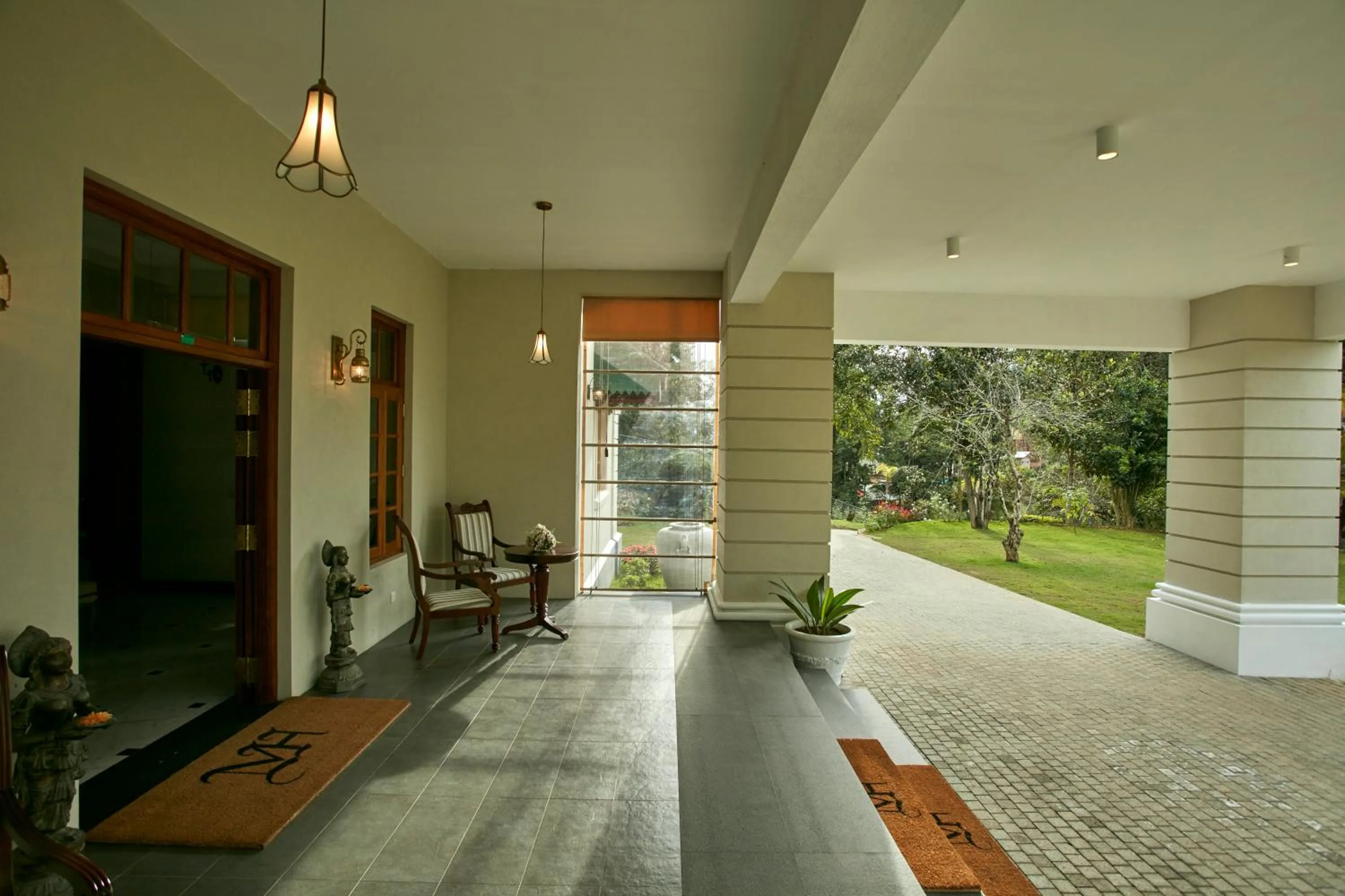 Facade/entrance in Manor House Bandarawela By Seven Angels