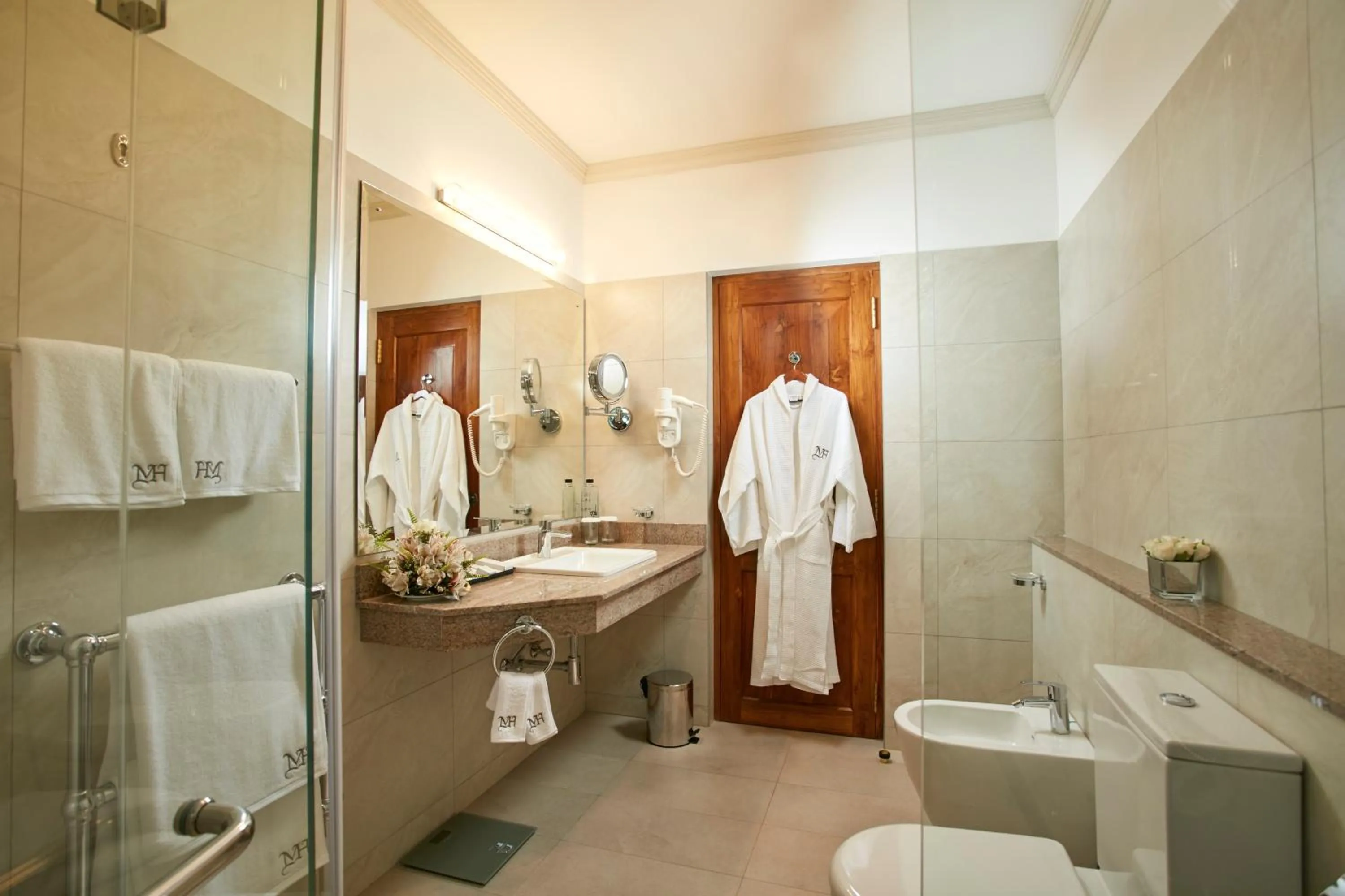 Shower in Manor House Bandarawela By Seven Angels