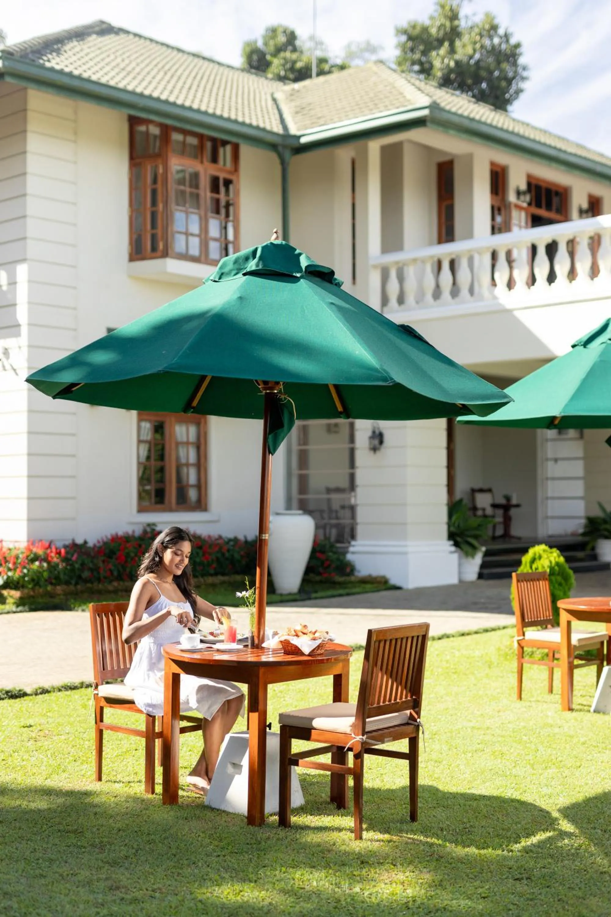 Guests in Manor House Bandarawela By Seven Angels