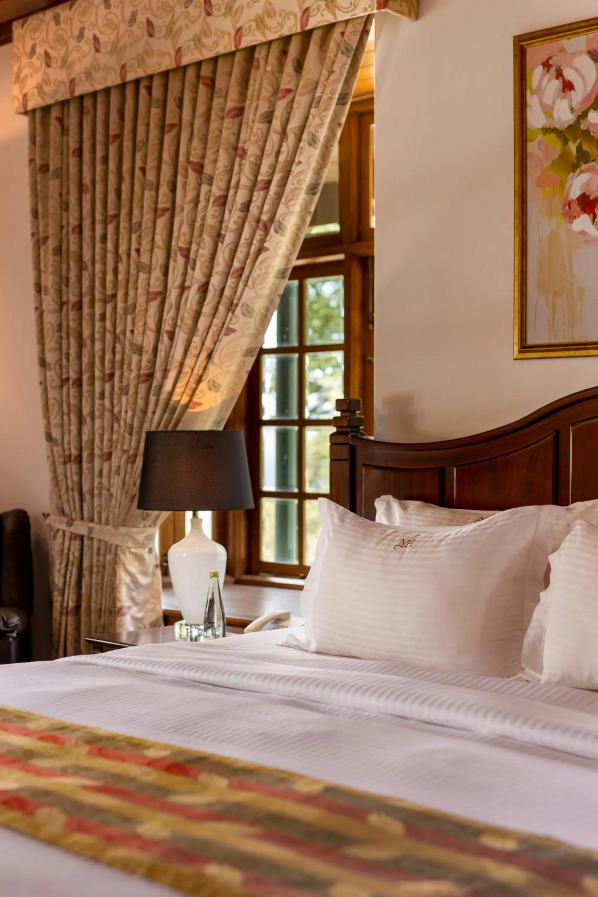 Bed in Manor House Bandarawela By Seven Angels