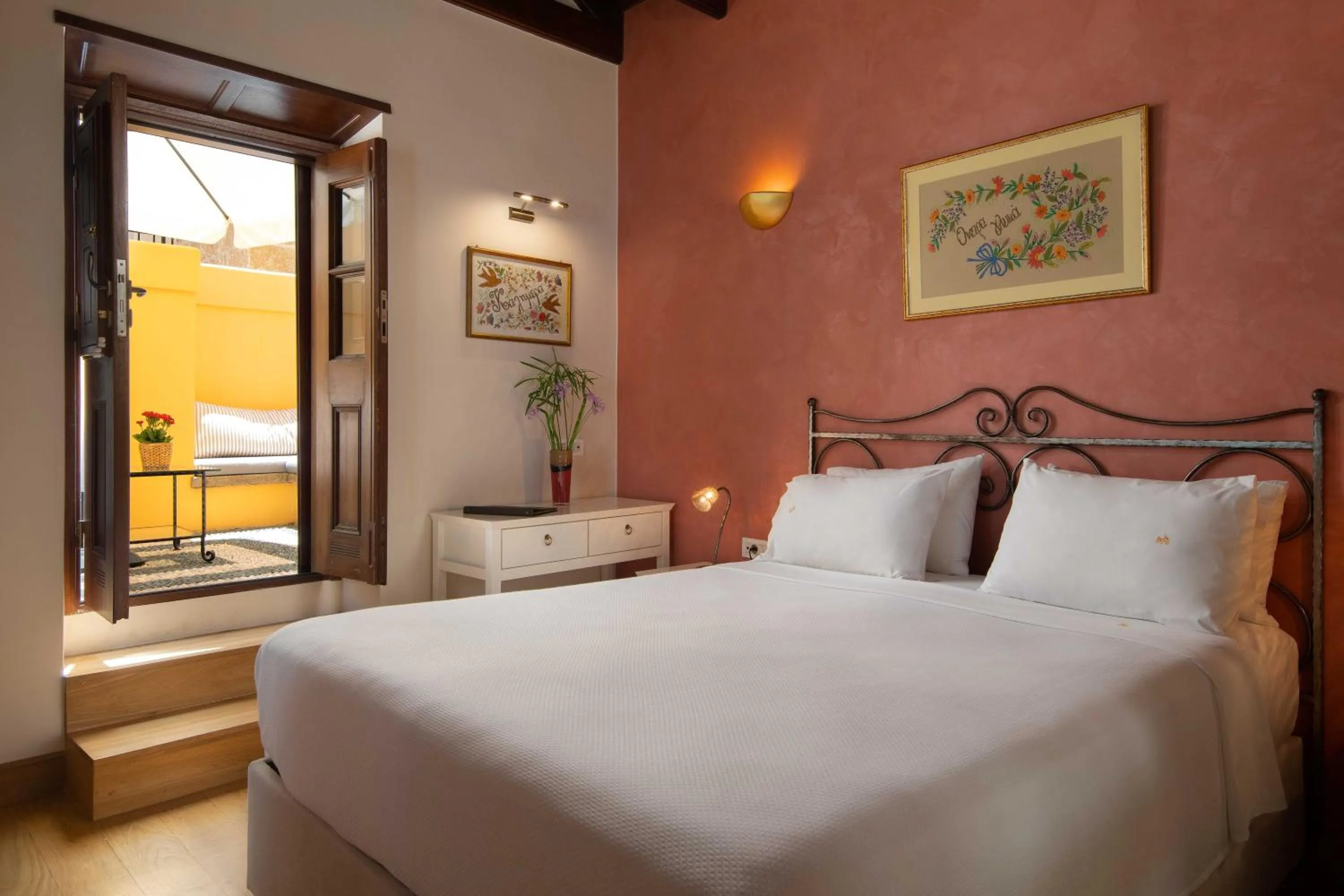 Bed in Rodos Niohori Elite Suites Boutique Hotel