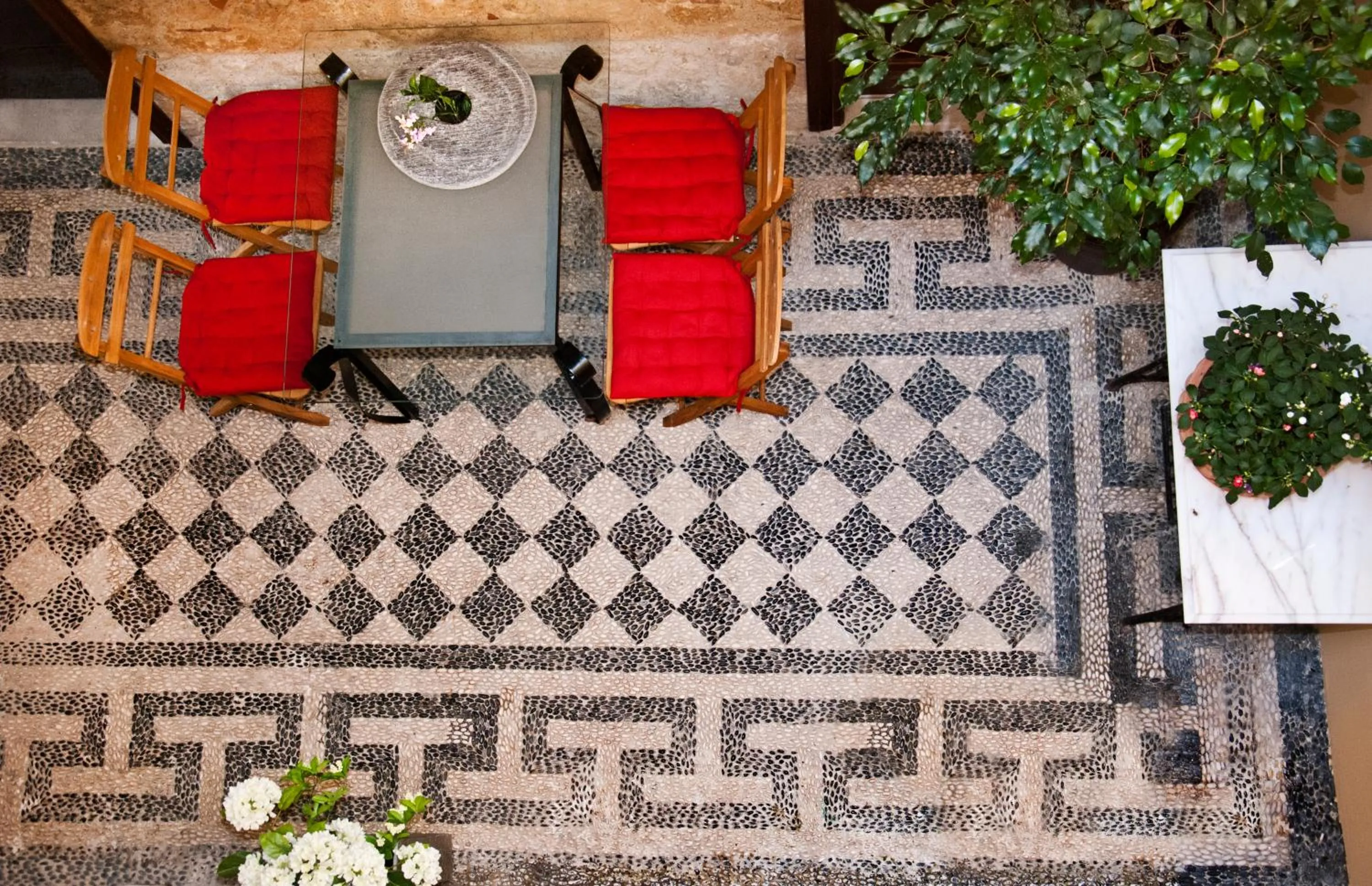 Patio in Rodos Niohori Elite Suites Boutique Hotel