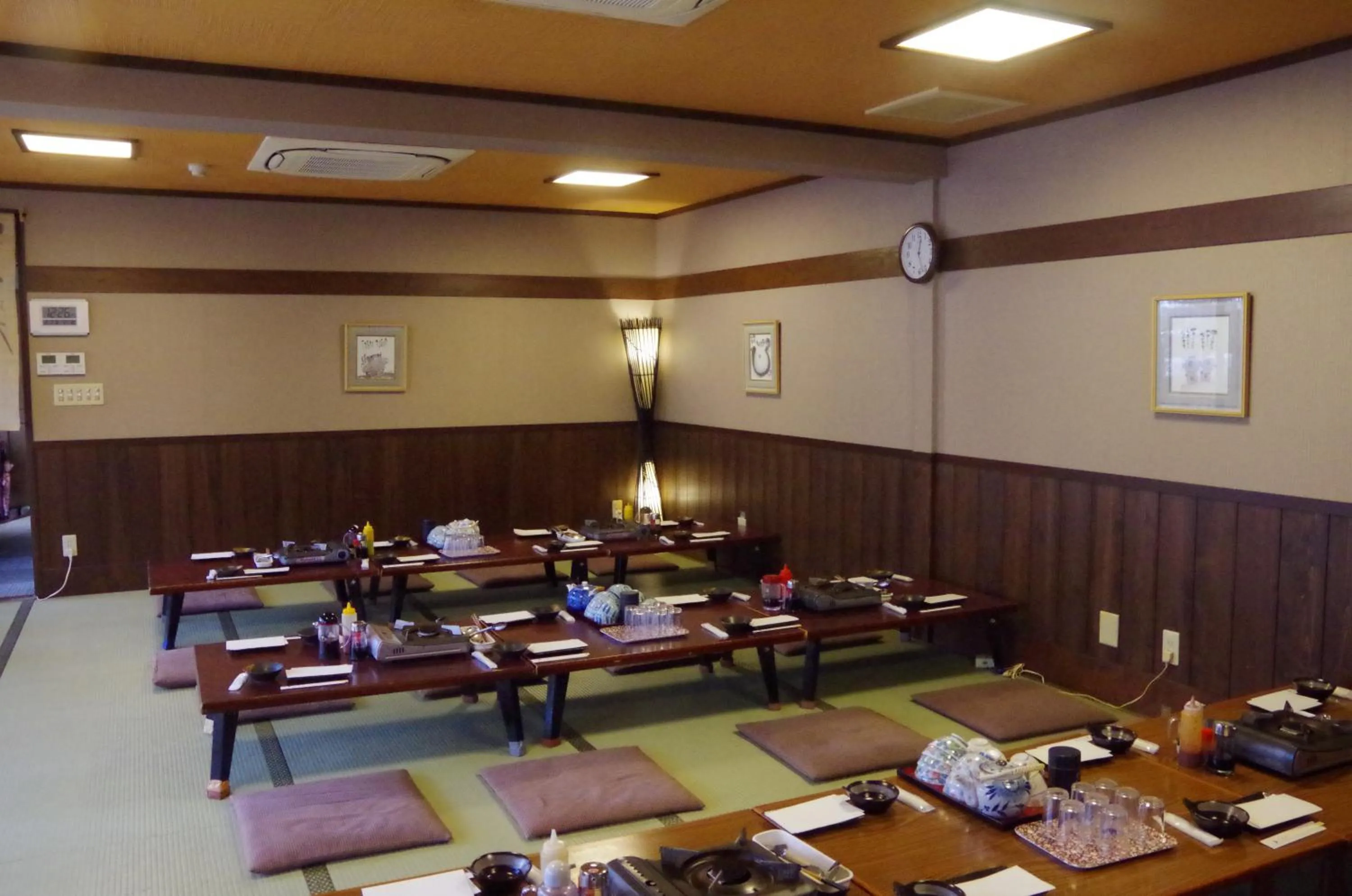 Restaurant/places to eat in Ryoso Chatani