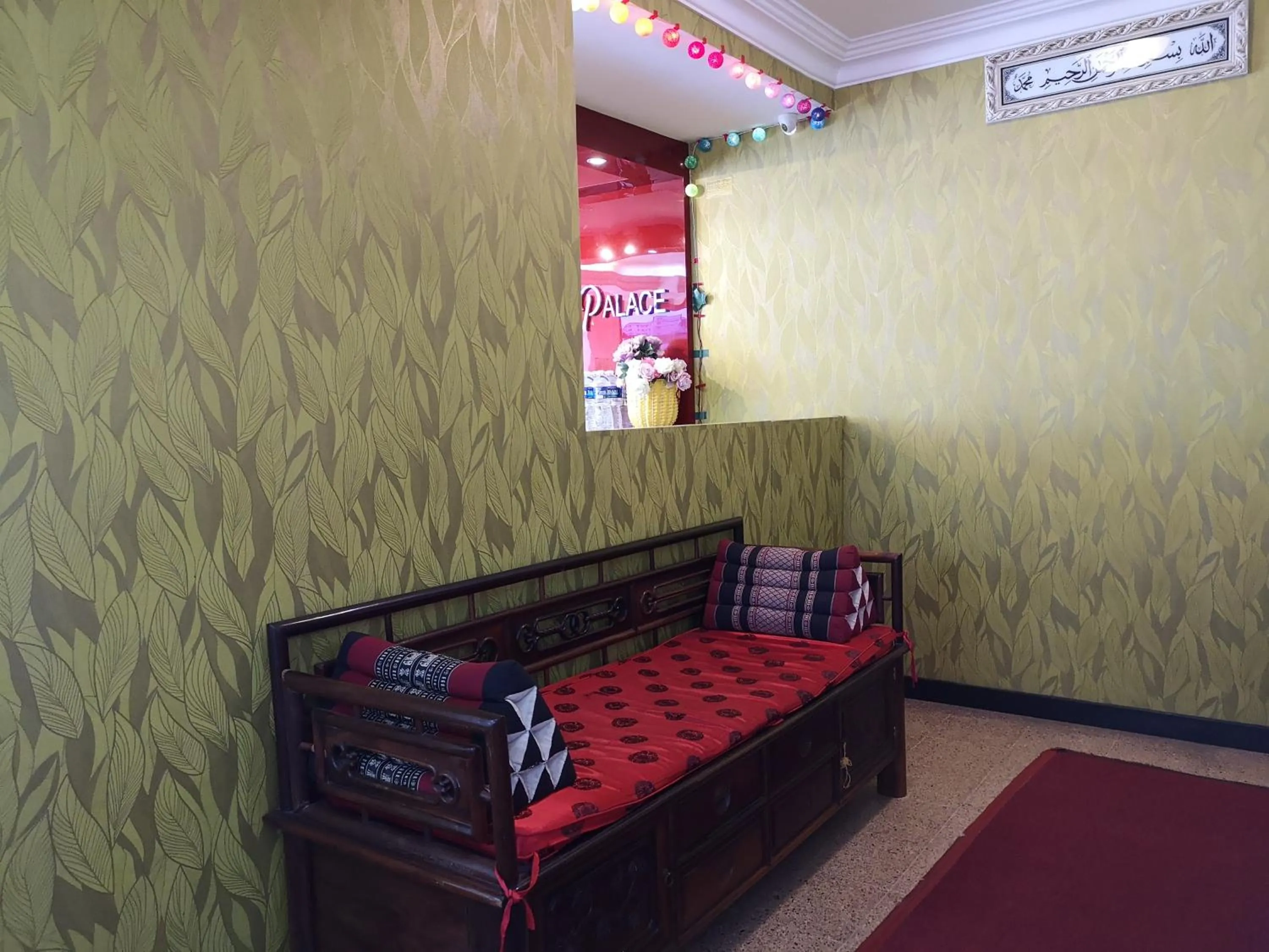 Seating area, Bed in Hotel Grand Palace Ampang