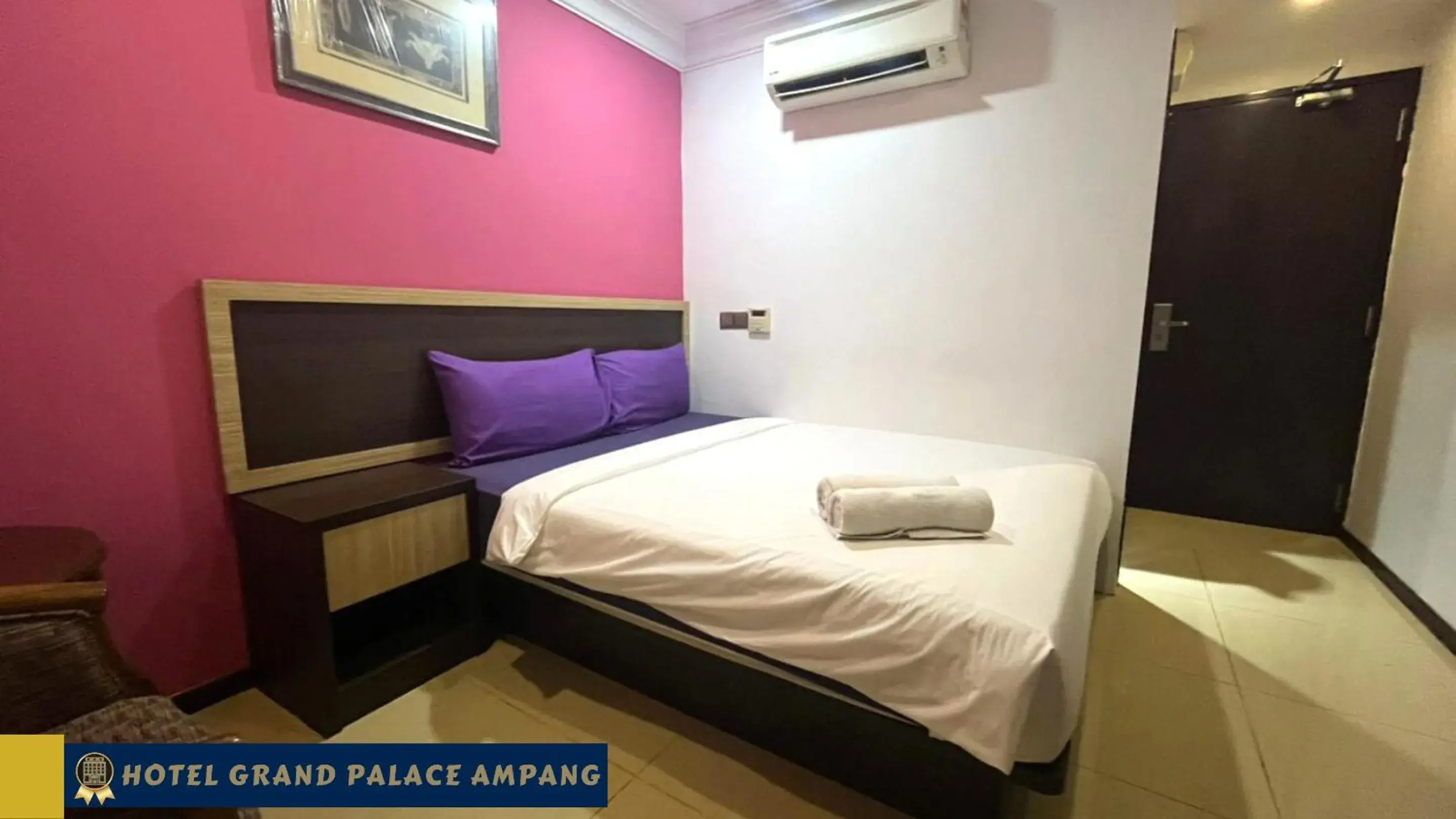 Bed in Hotel Grand Palace Ampang