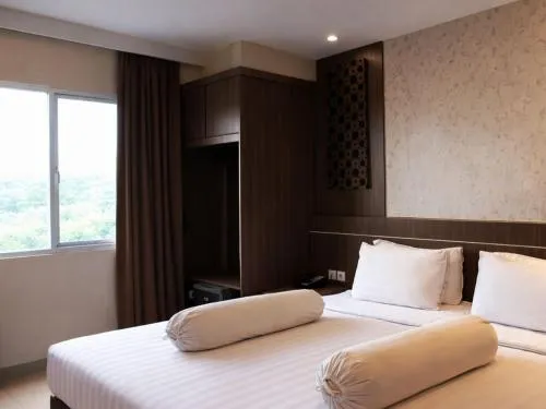 Nevada Ketapang Hotel