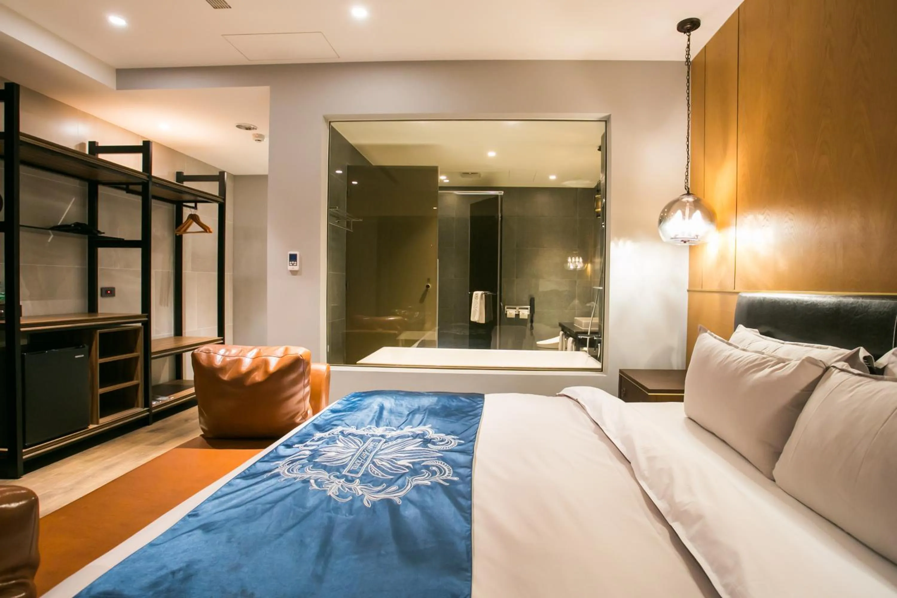 Photo of the whole room, Bed in Saint Art Hotel