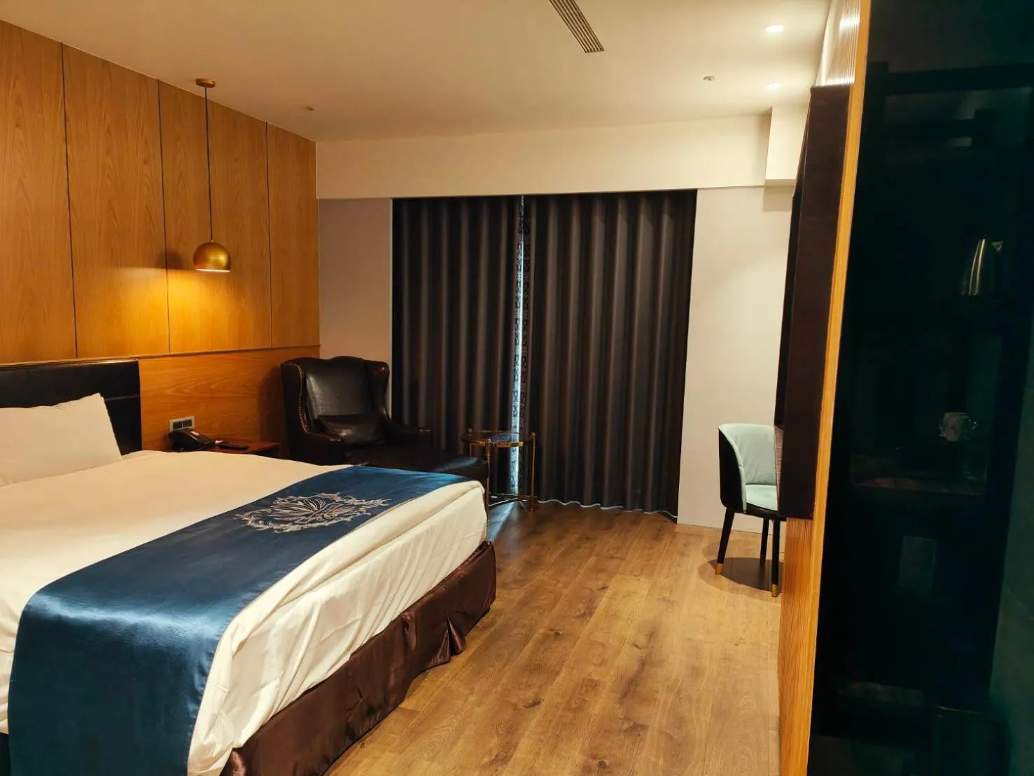 Bed in Saint Art Hotel