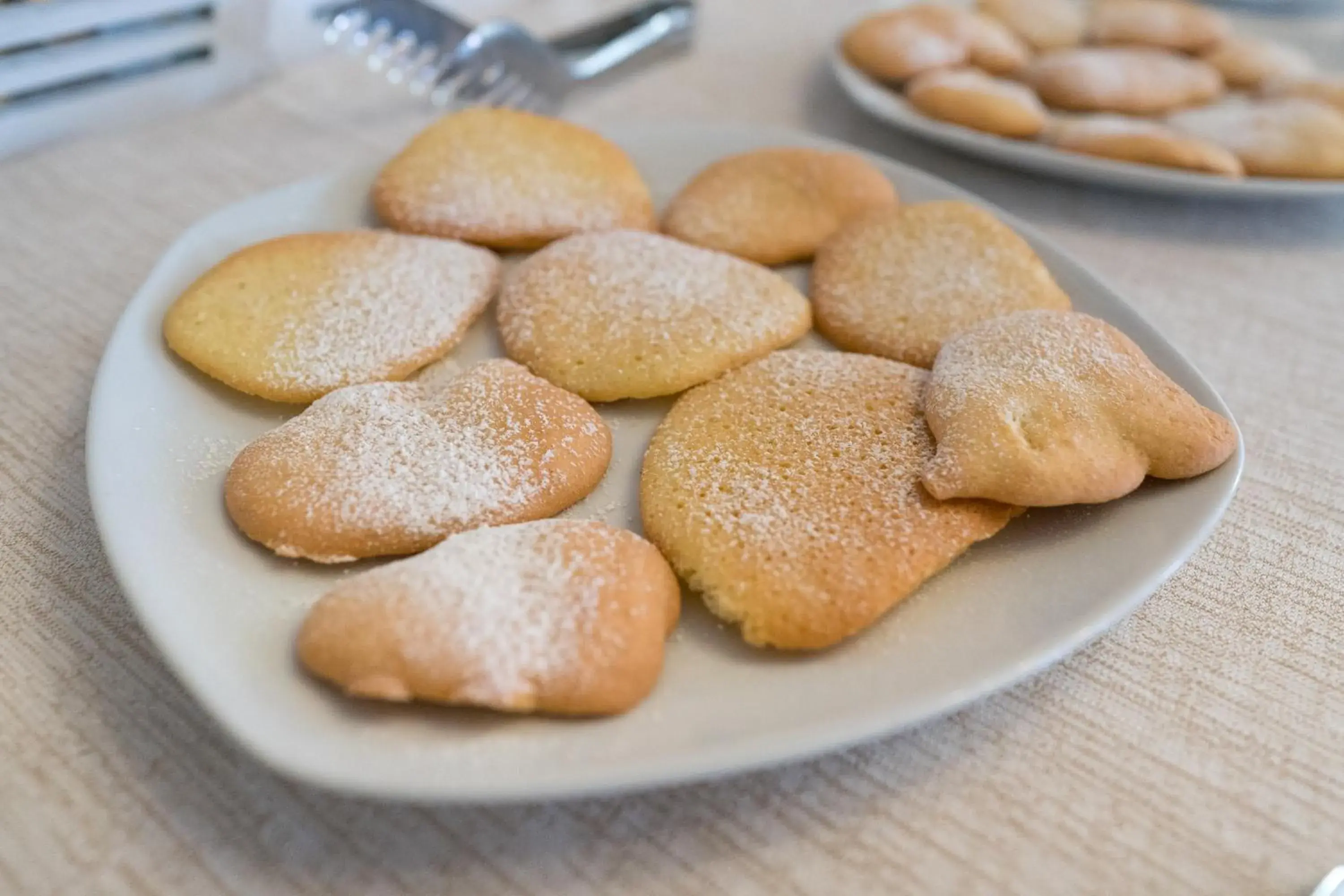 Food in Lola Piccolo Hotel e Appartamenti Food in Lola Piccolo Hotel e Appartamenti