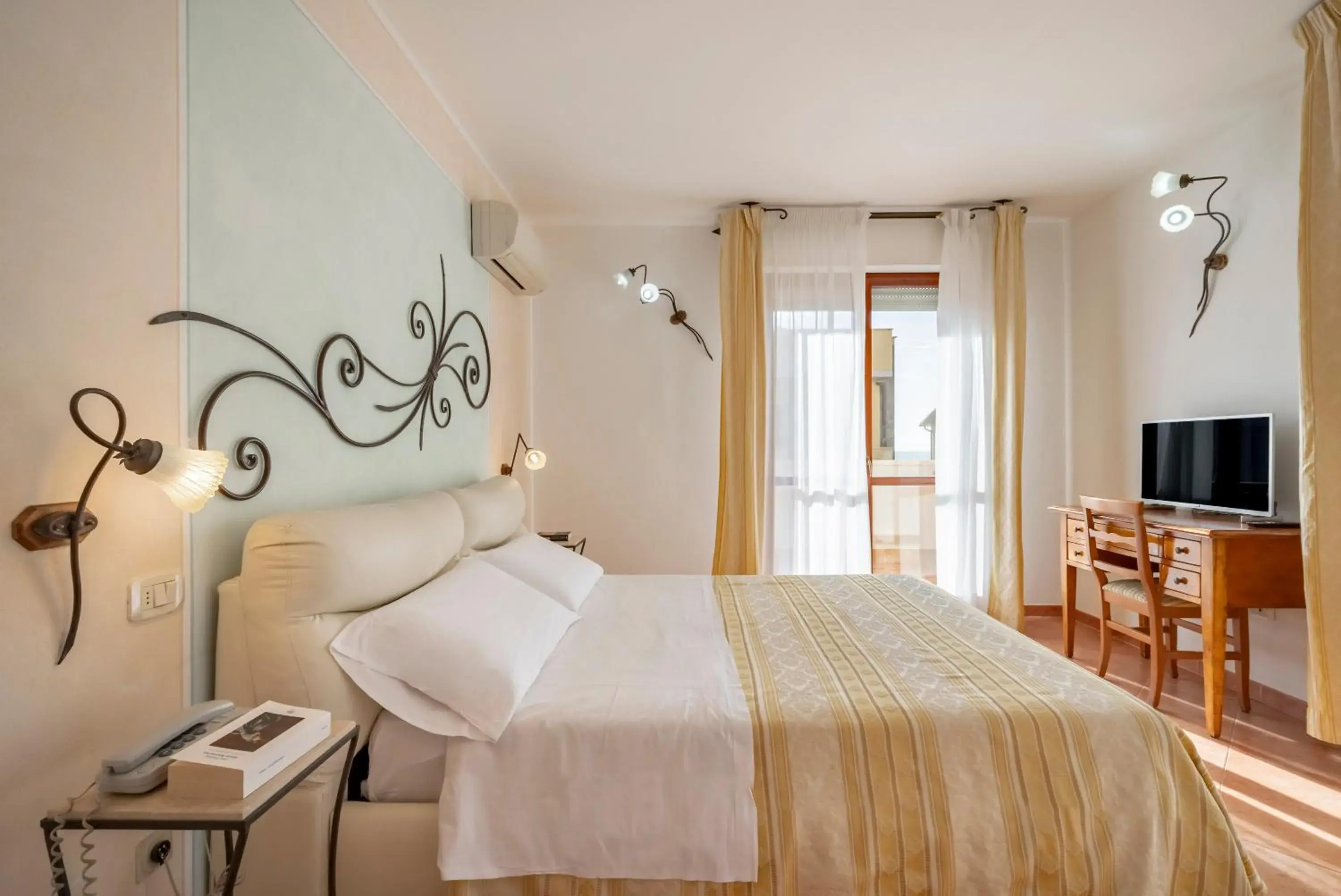 Apartment with Balcony in Lola Piccolo Hotel e Appartamenti Apartment with Balcony in Lola Piccolo Hotel e Appartamenti