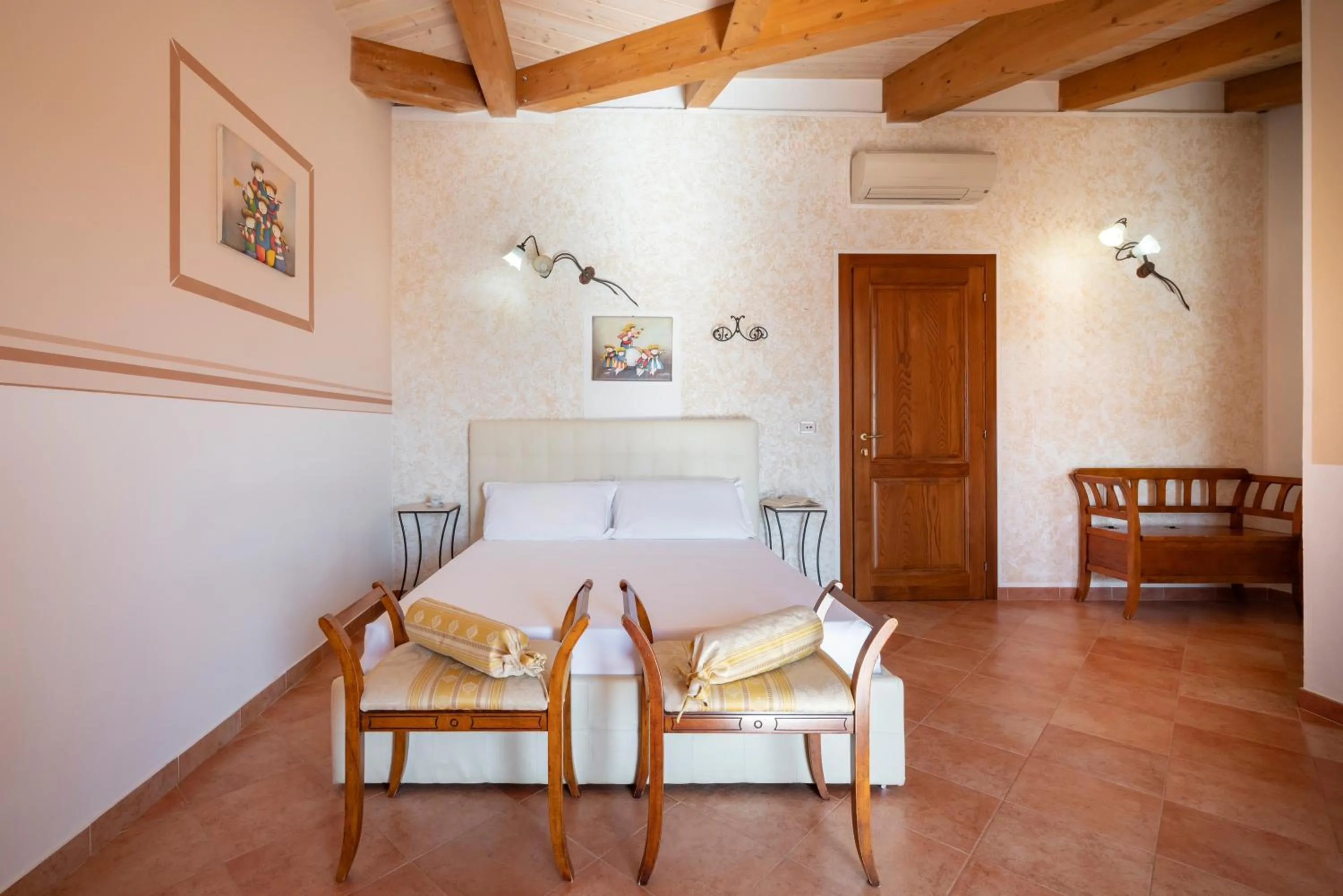 Bed in Lola Piccolo Hotel e Appartamenti