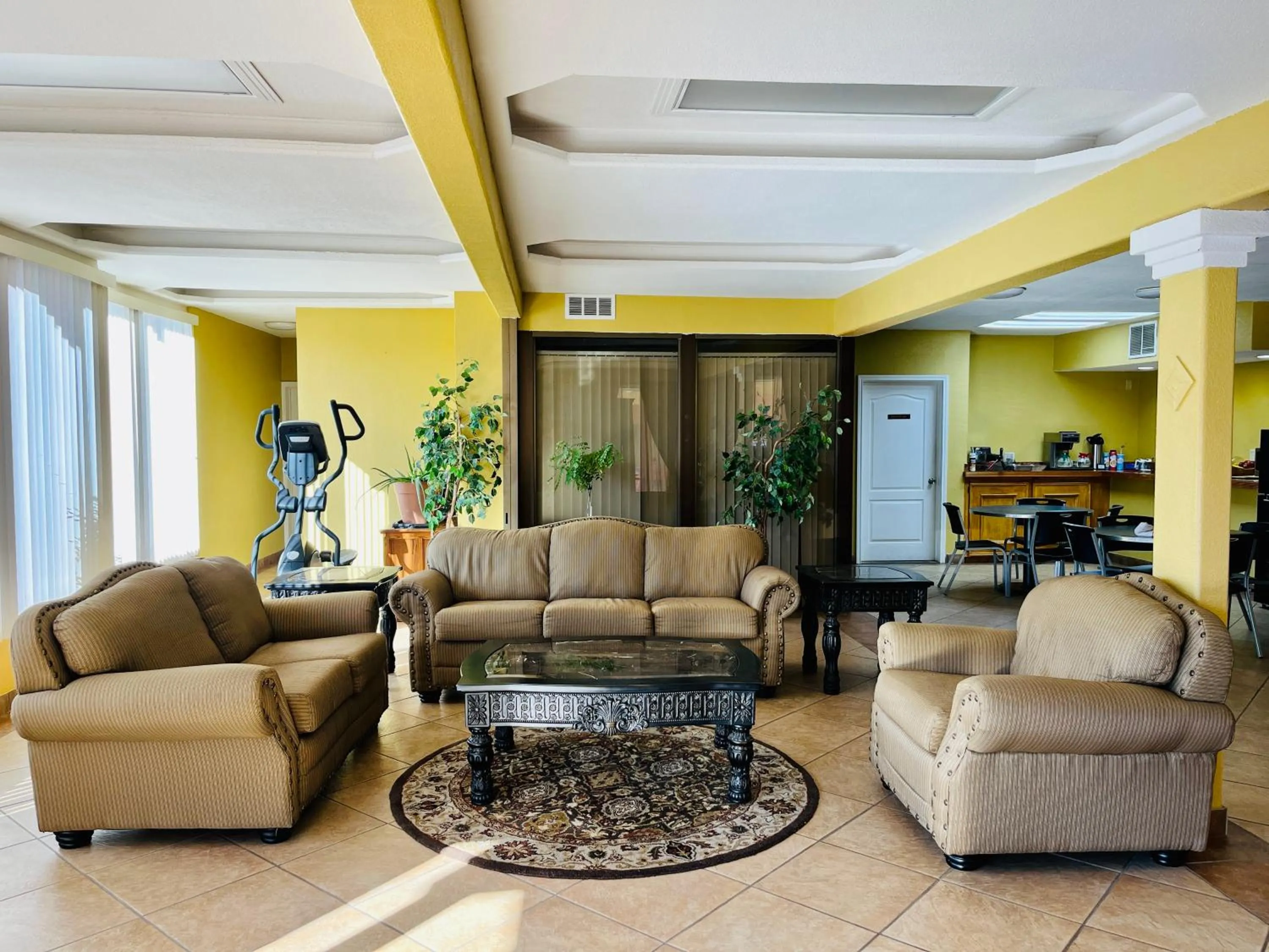 Lobby or reception in Econo Lodge Del Rio