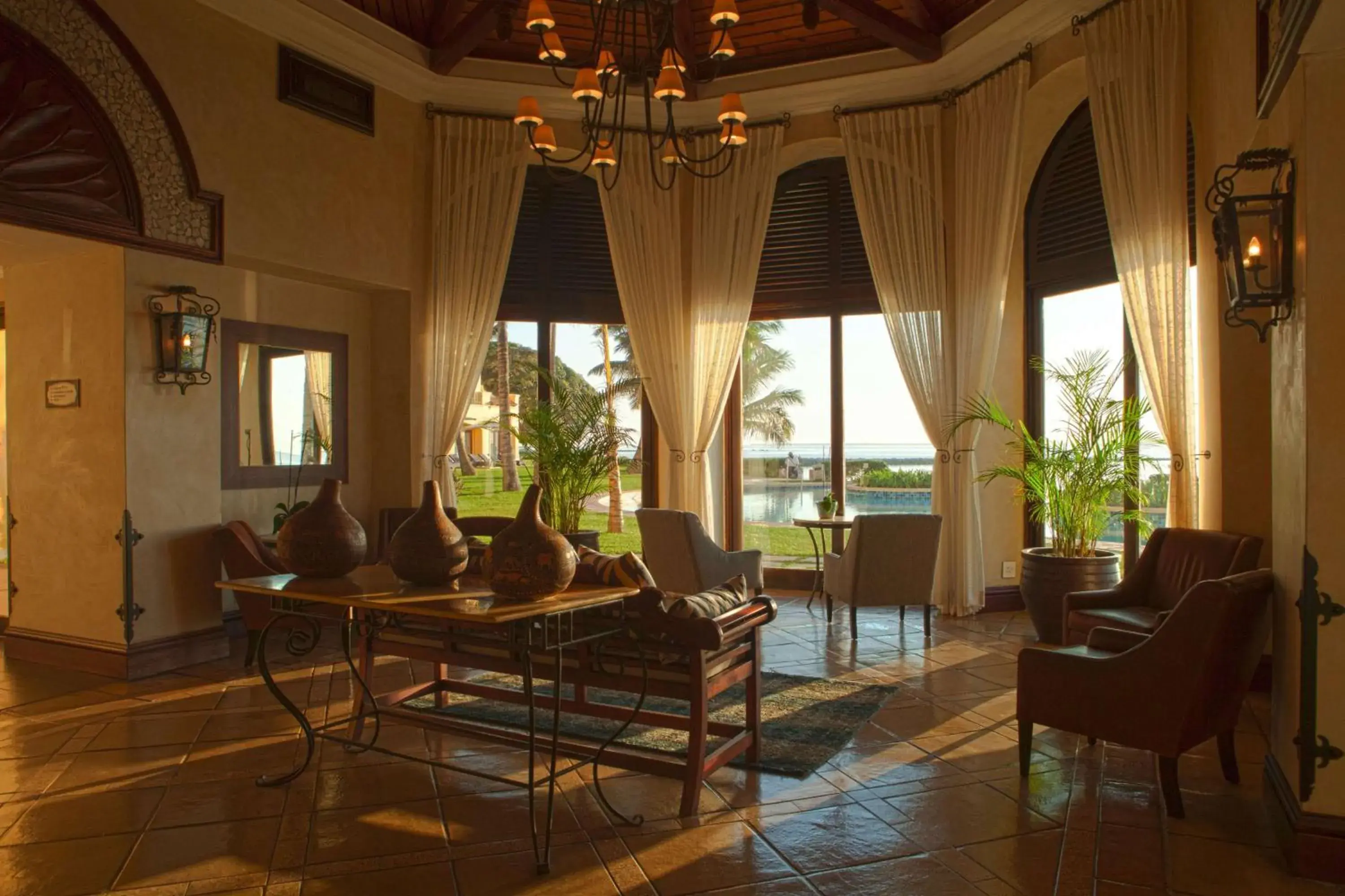 Lobby or reception in Southern Sun Maputo Lobby or reception in Southern Sun Maputo