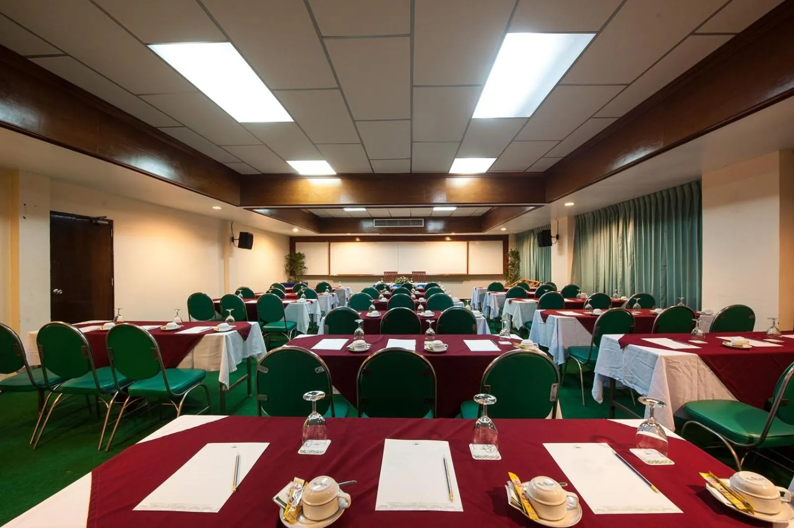 Phi Phi Island Cabana Hotel