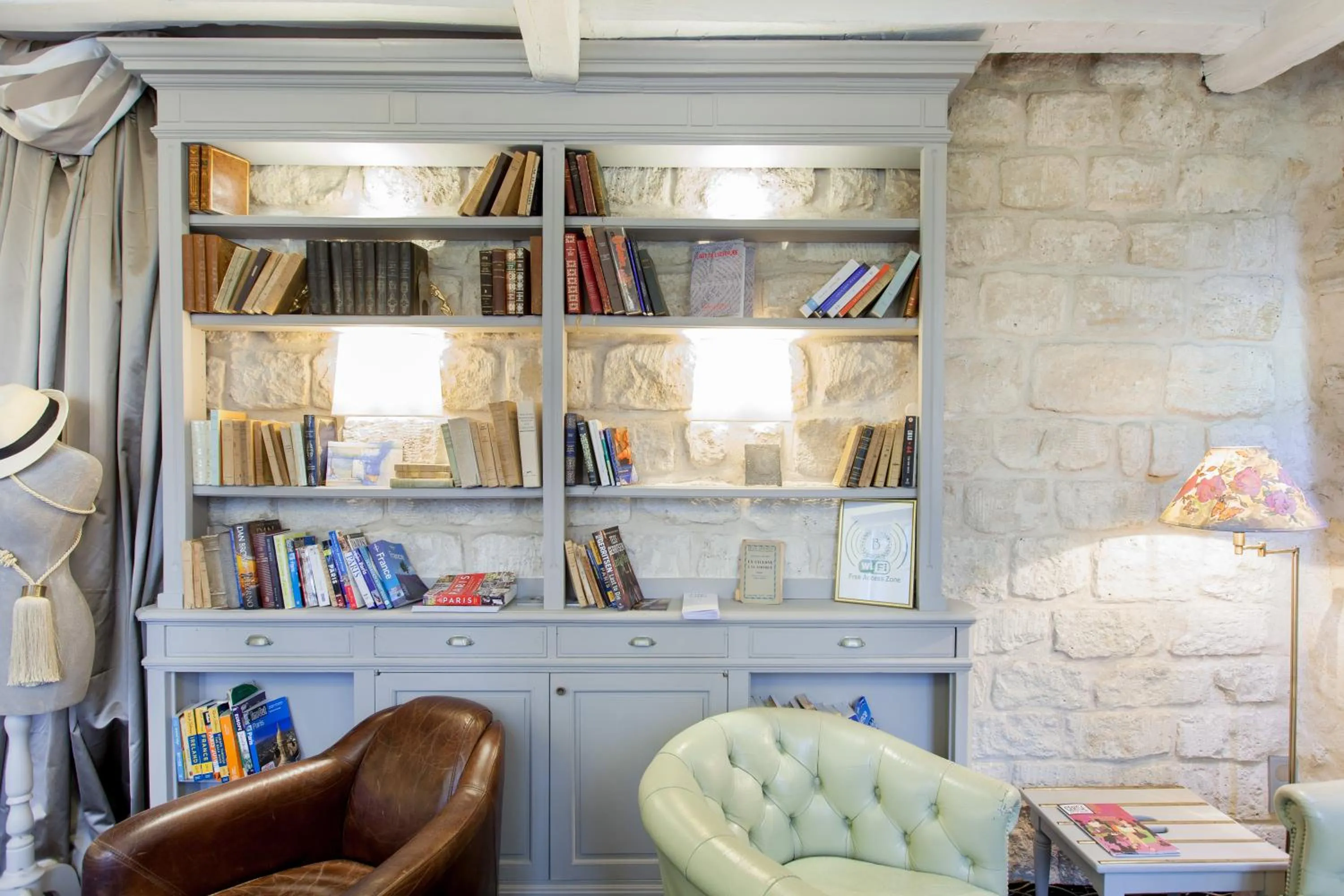 Lounge or bar in Hotel Bonaparte