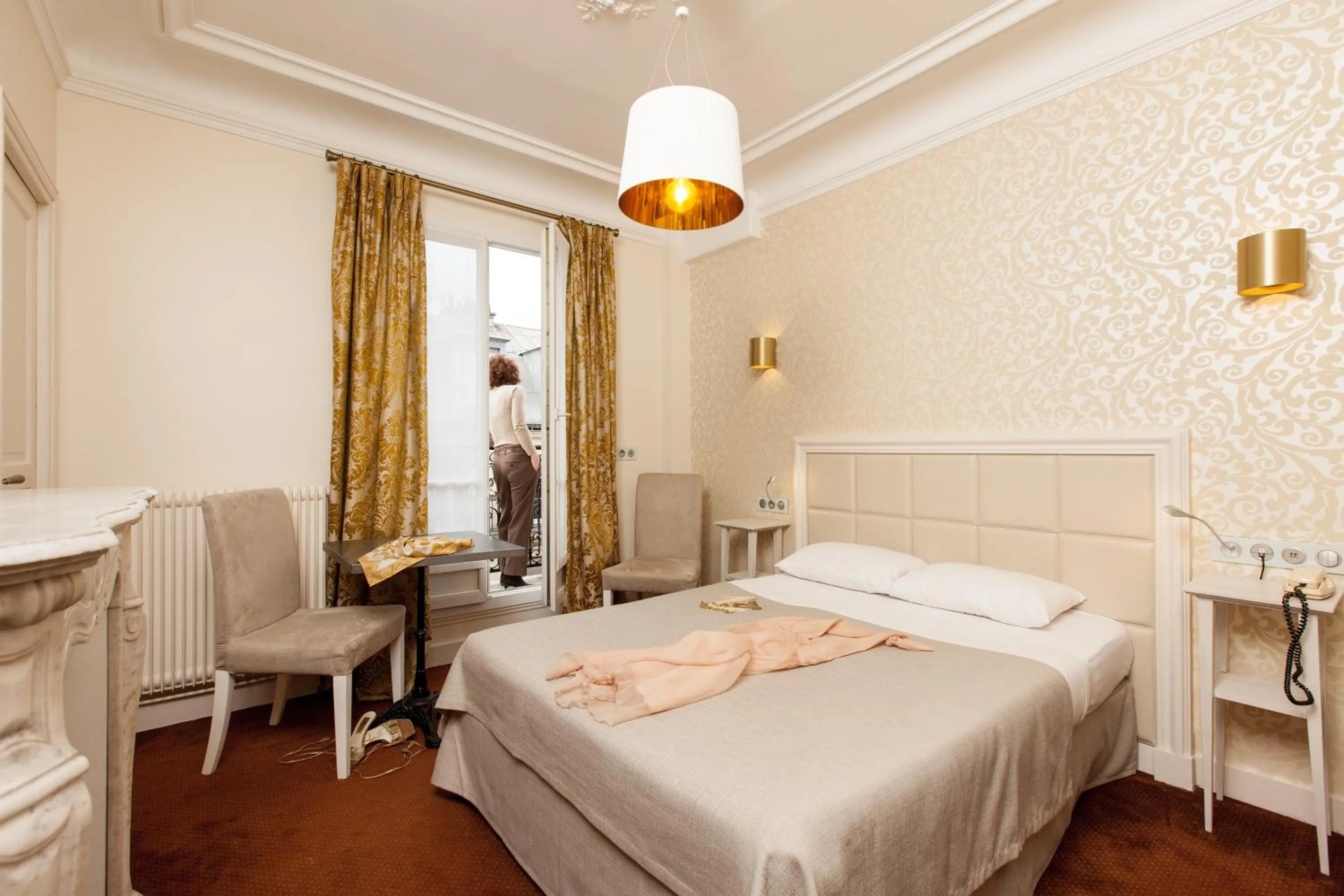 Bed in Hotel Bonaparte