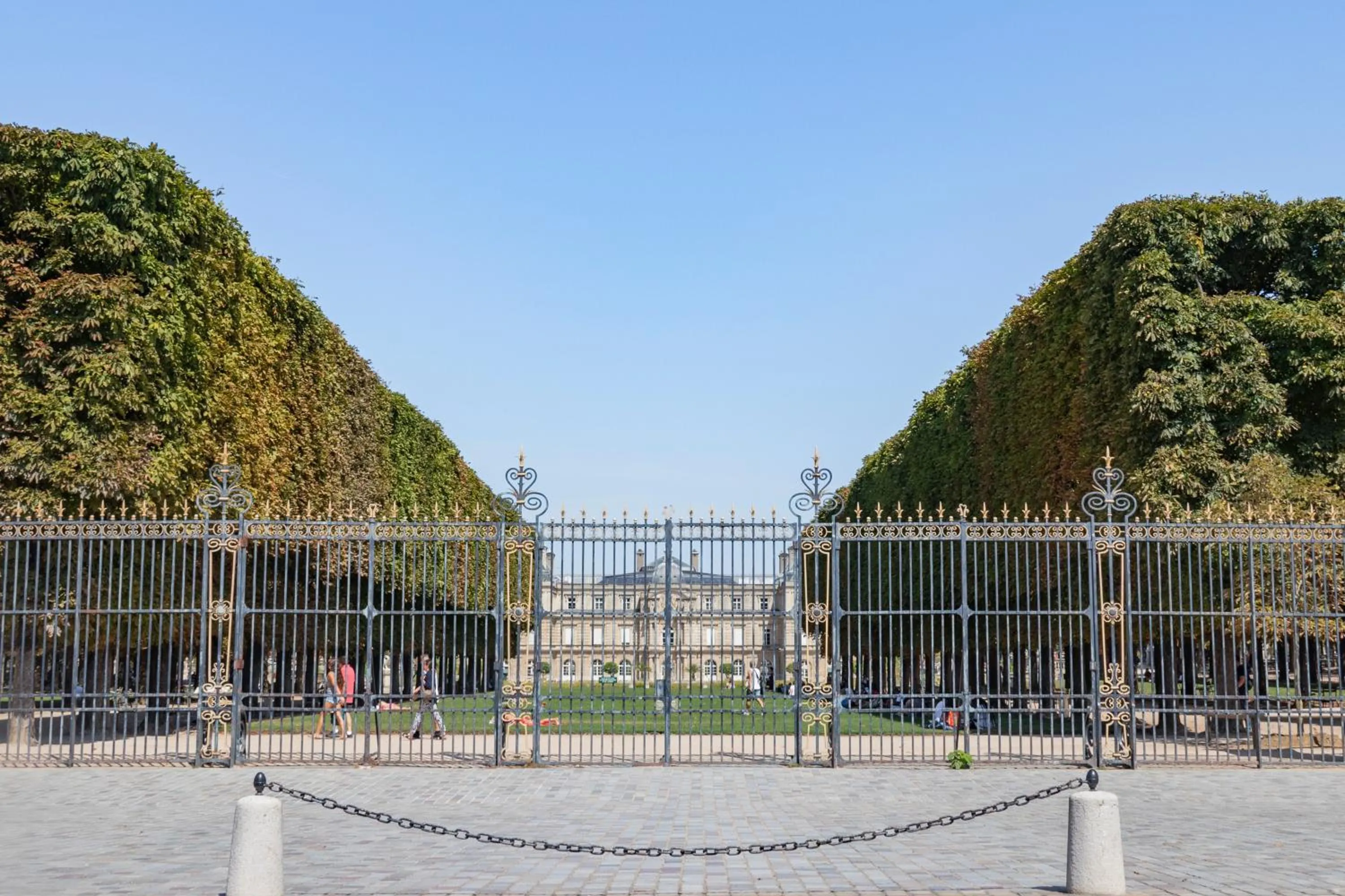 Property building in Hotel Bonaparte