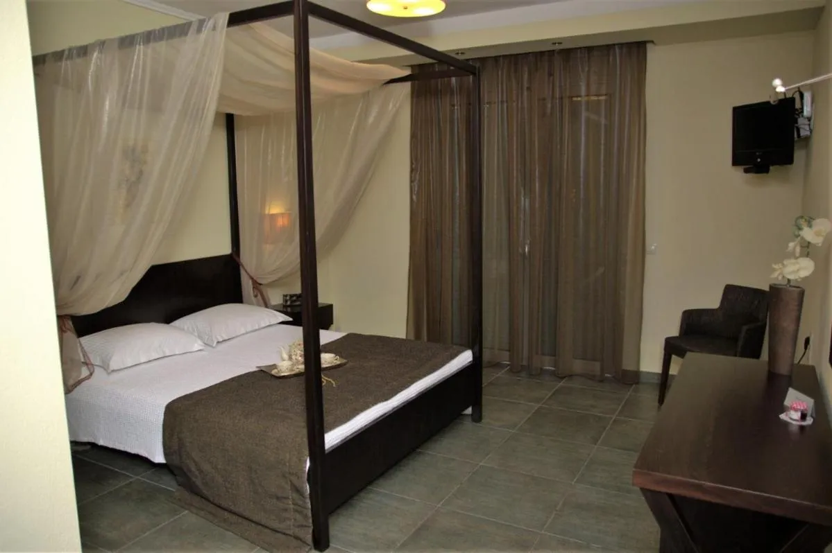 Bed in Alexander Inn