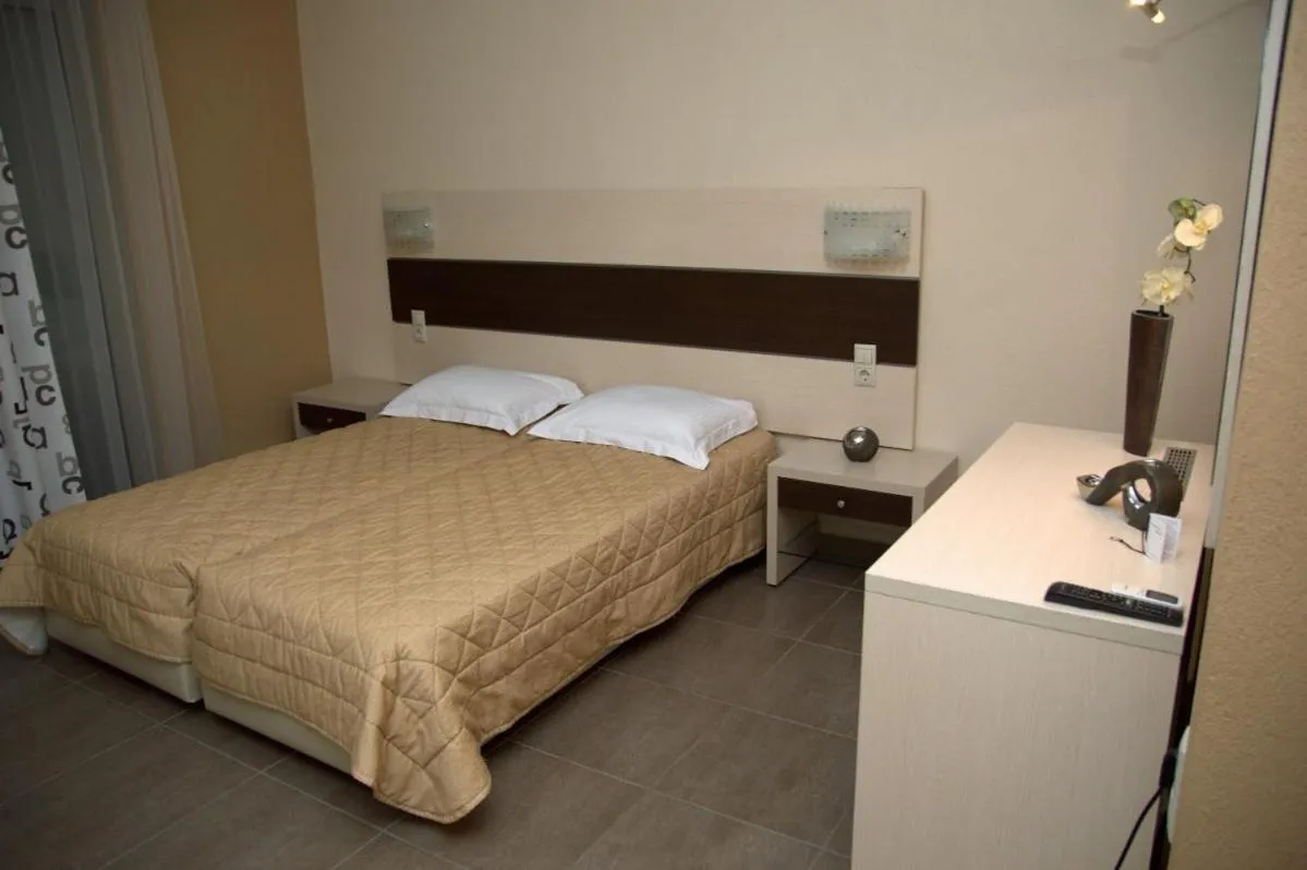 Bed in Alexander Inn