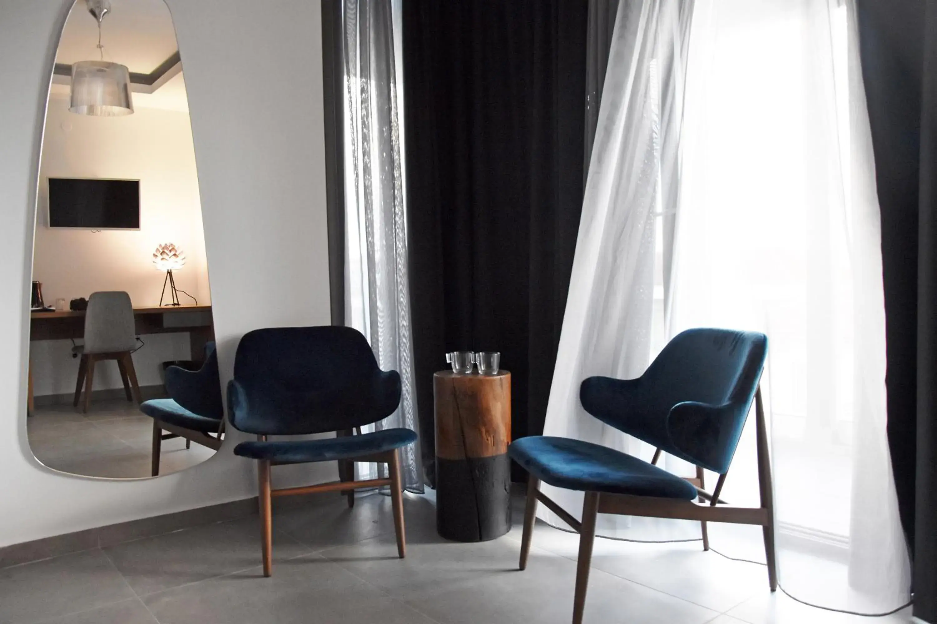 Living room in Alexander Inn Living room in Alexander Inn