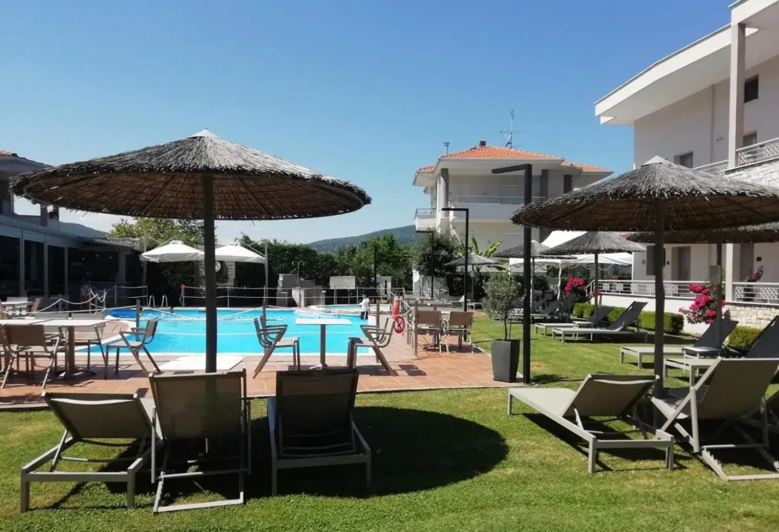Swimming pool in Alexander Inn Swimming pool in Alexander Inn