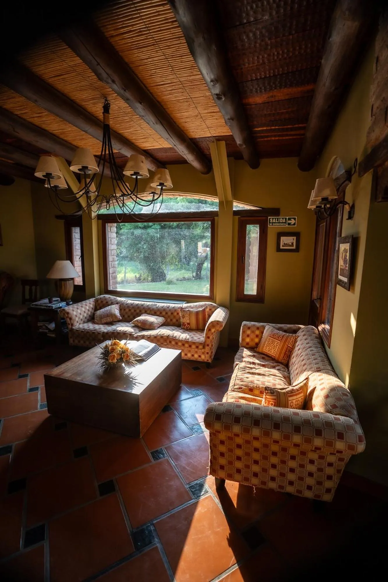 La Casa De La Bodega - Wine Boutique Hotel