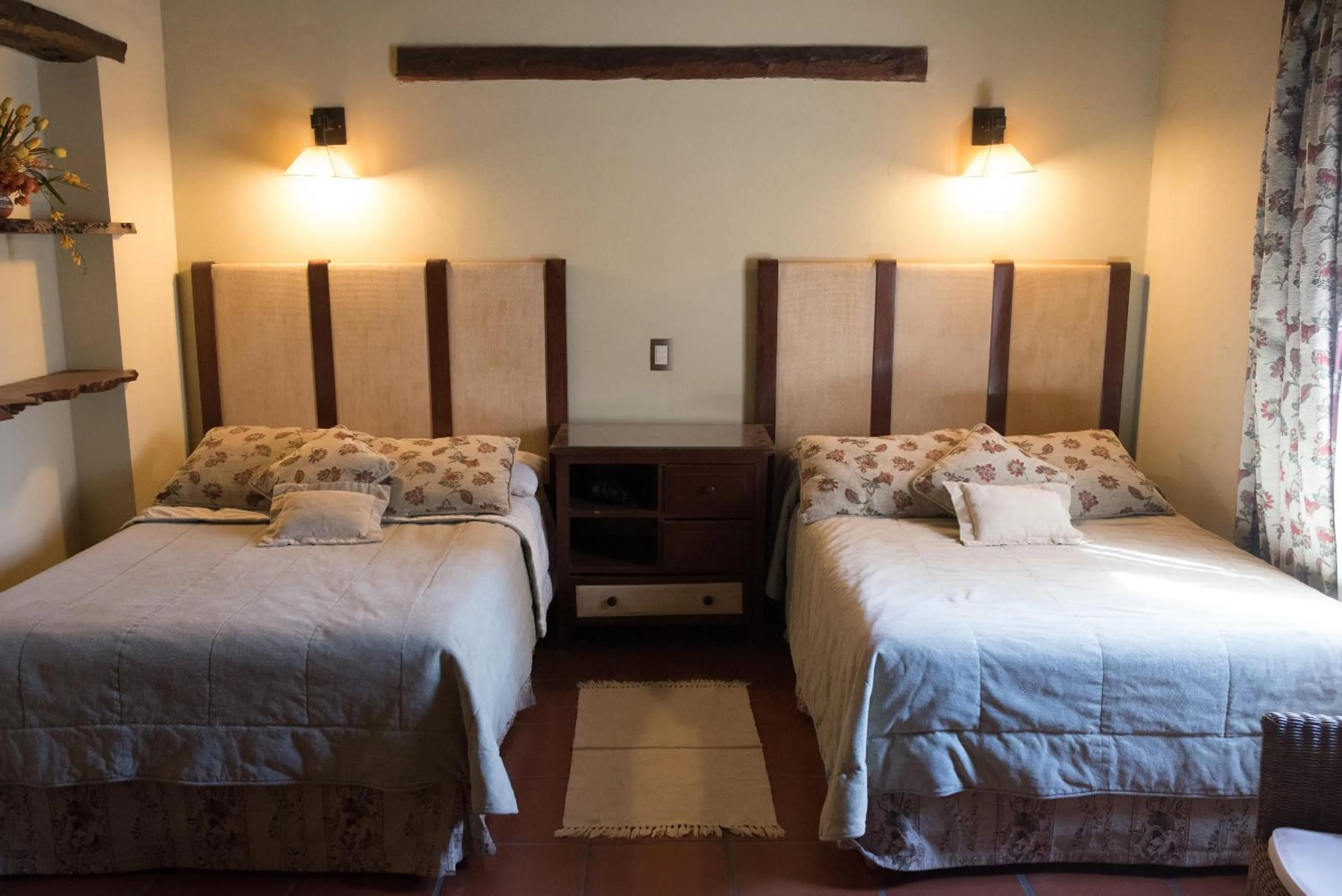 Bedroom, Bed in La Casa De La Bodega - Wine Boutique Hotel
