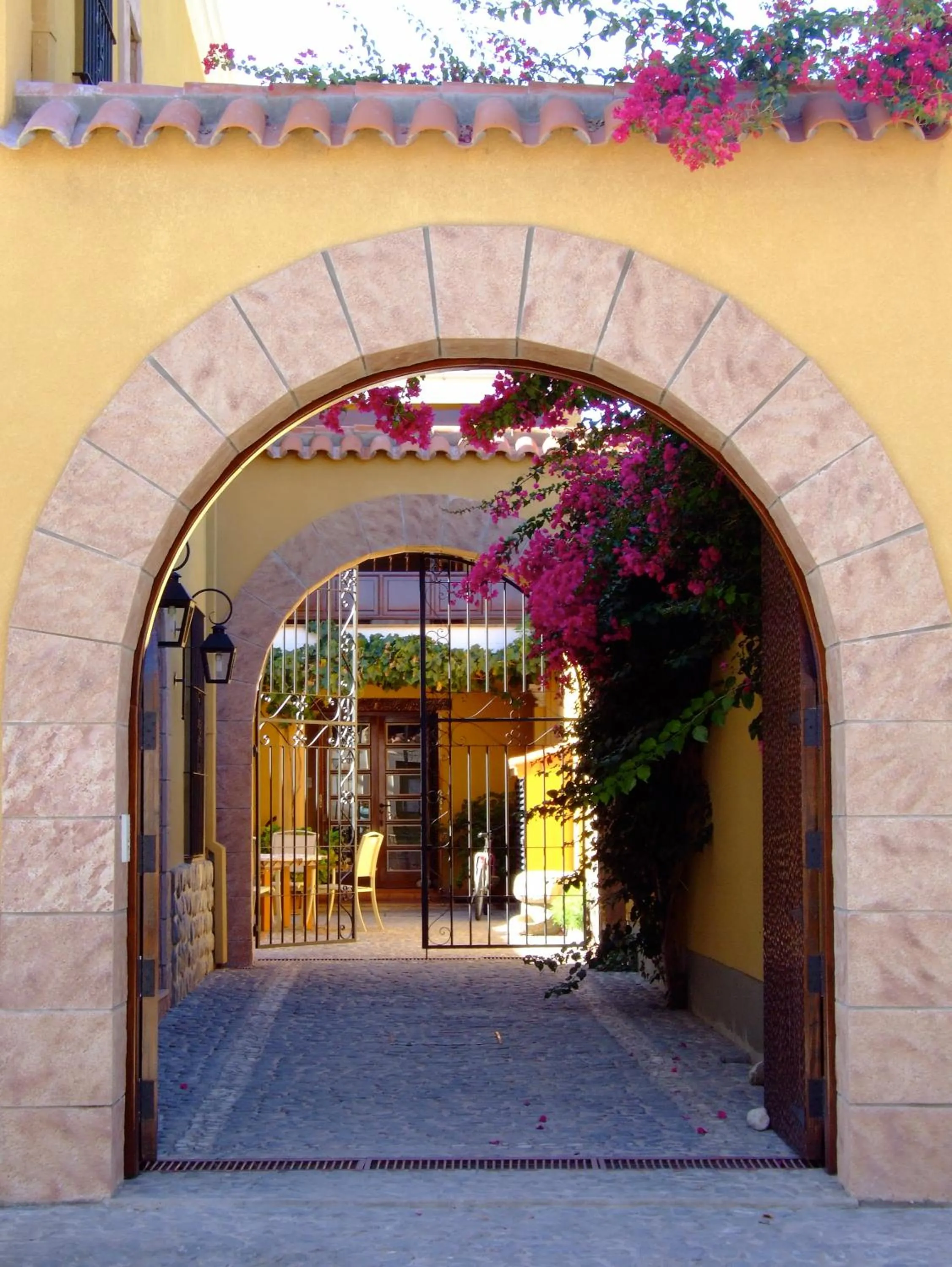 Parking in Villa Vicuña Cafayate Boutique Hotel