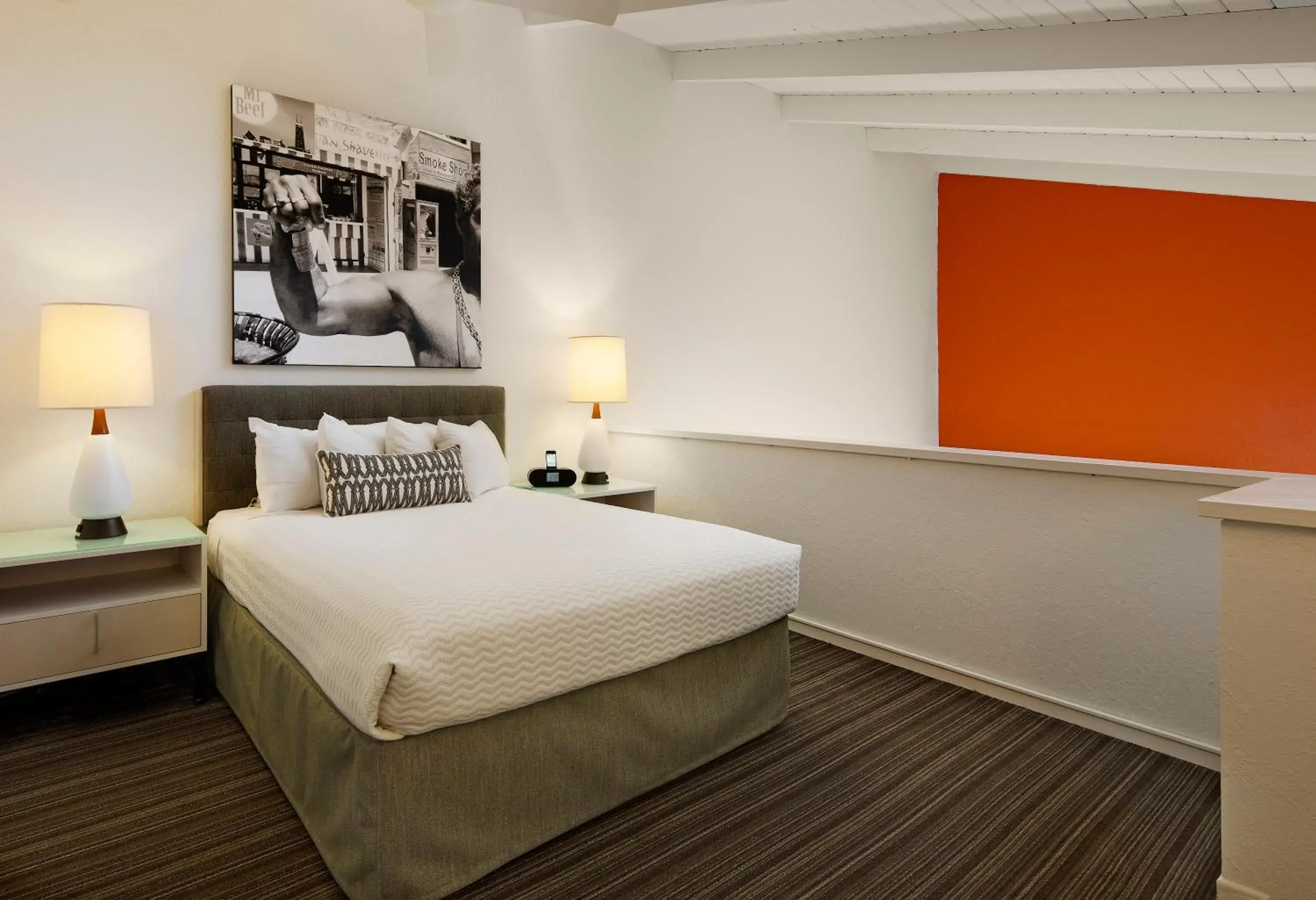 Bed in Inn at Venice Beach Bed in Inn at Venice Beach