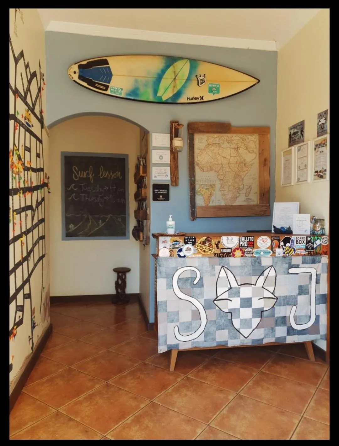 Lobby or reception in Salty Jackal Surf Camp