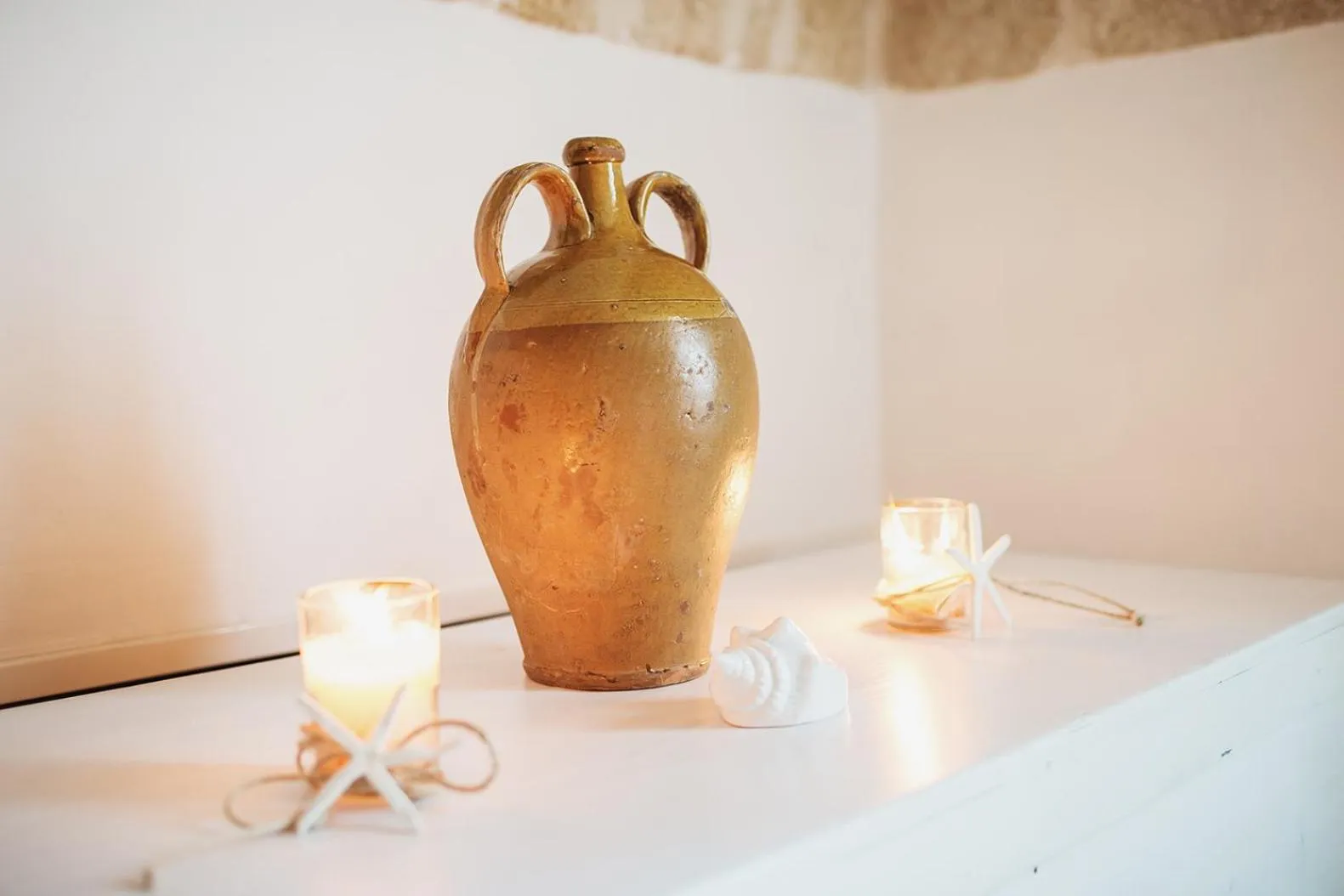 Decorative detail in Giovì Relais