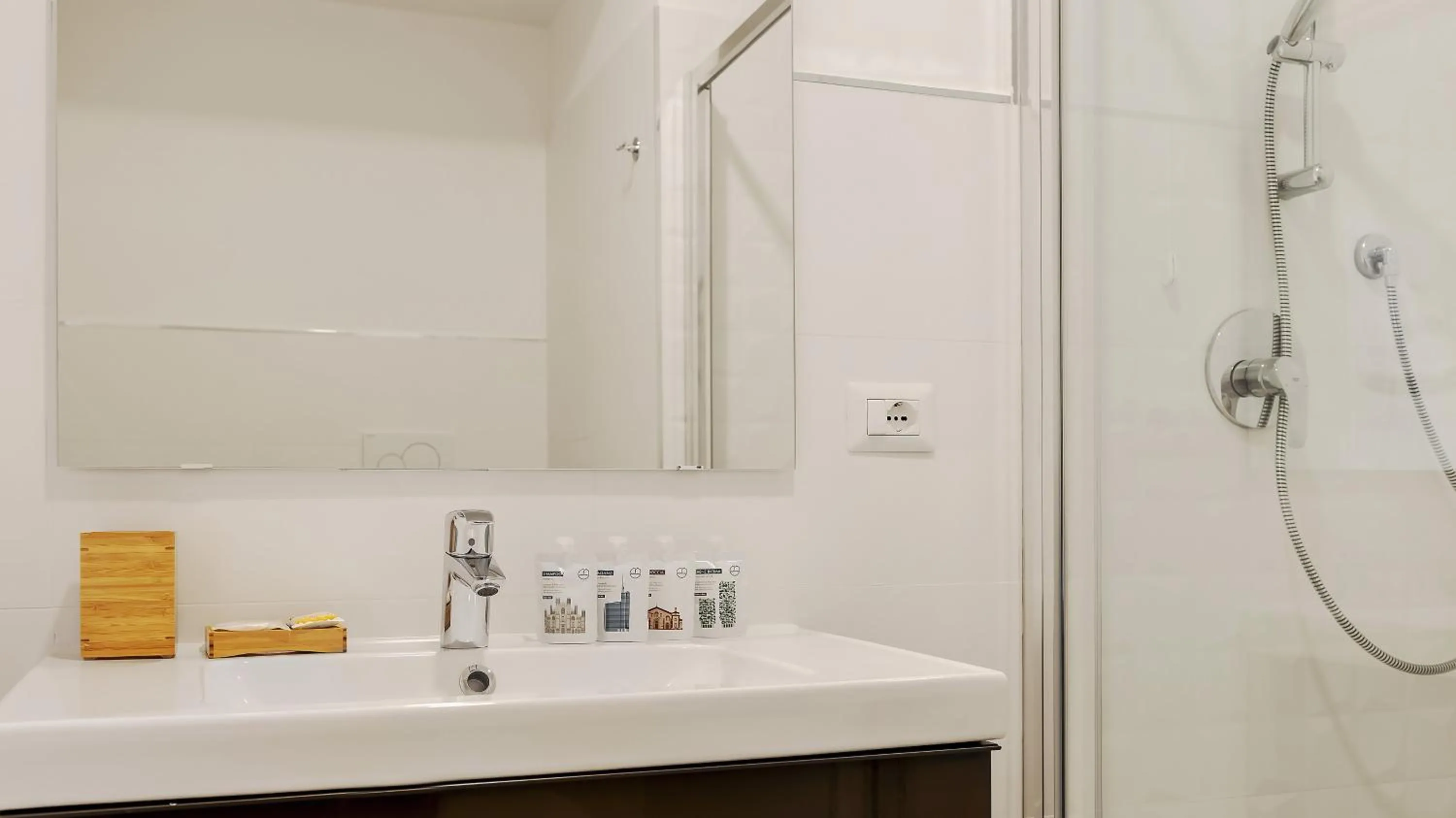 Italianway-Bergonzoli Place