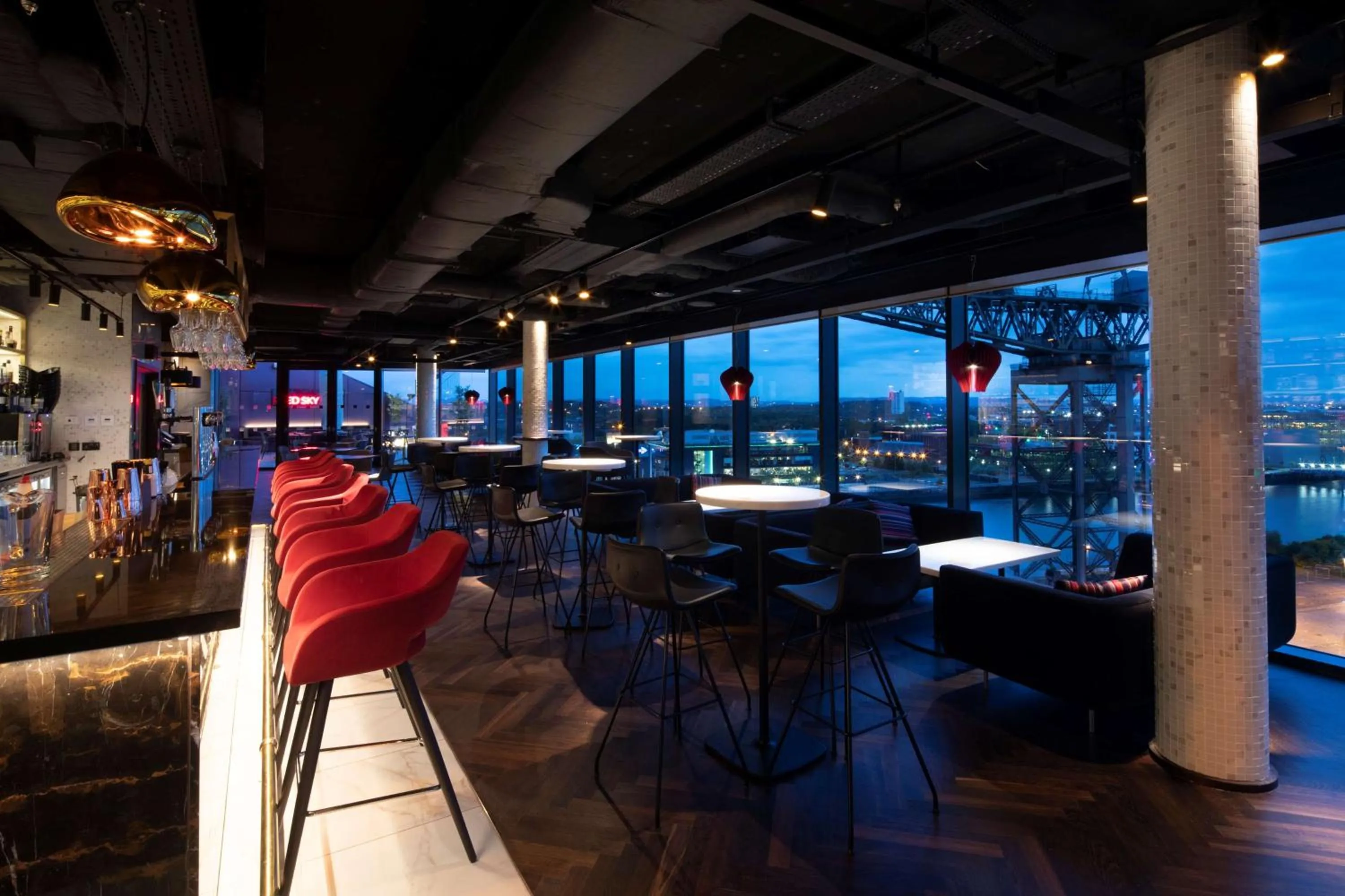 Lounge or bar in Radisson RED Hotel, Glasgow